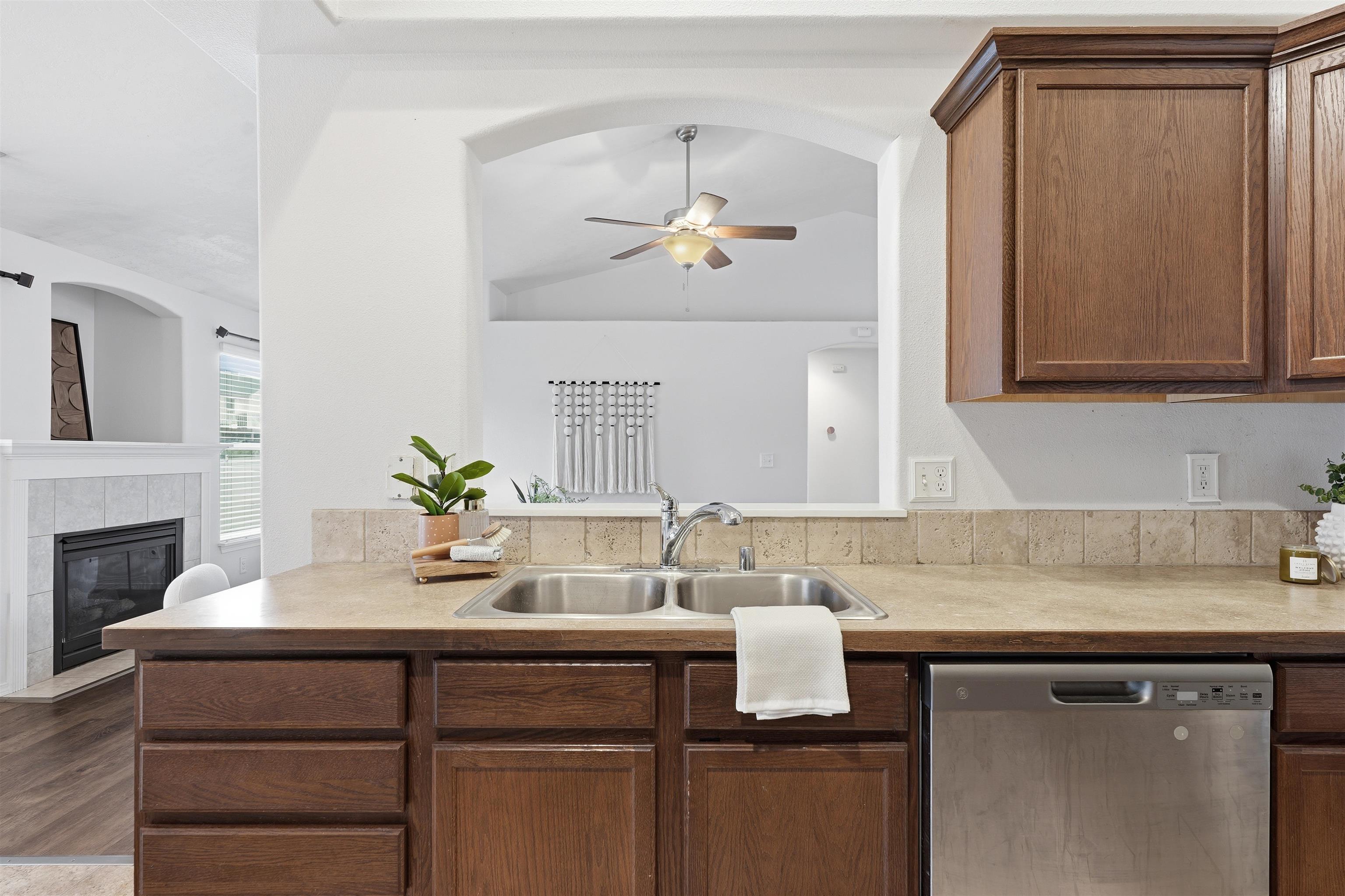 12612 W Pacific Ct - Photo 18