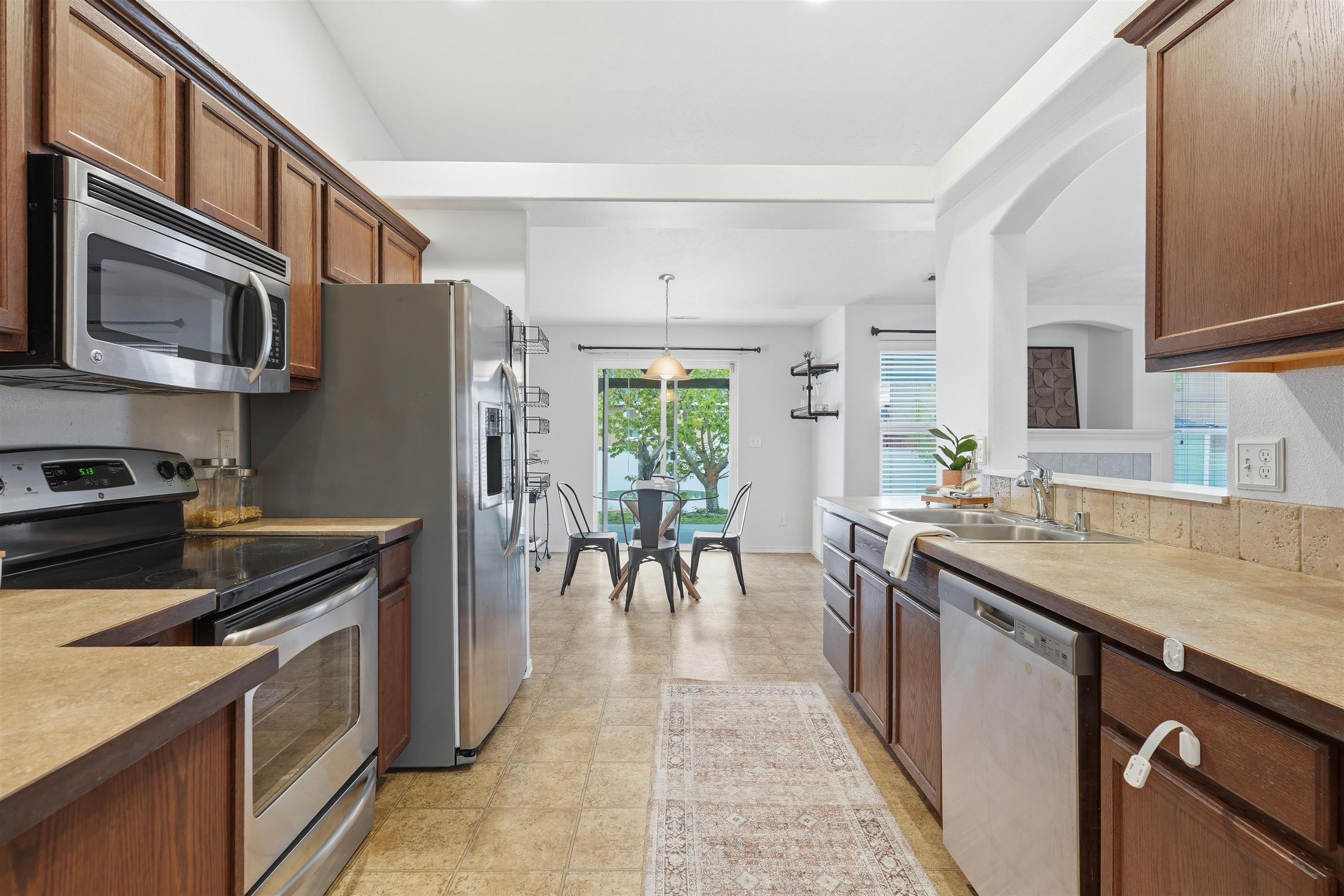 12612 W Pacific Ct - Photo 19