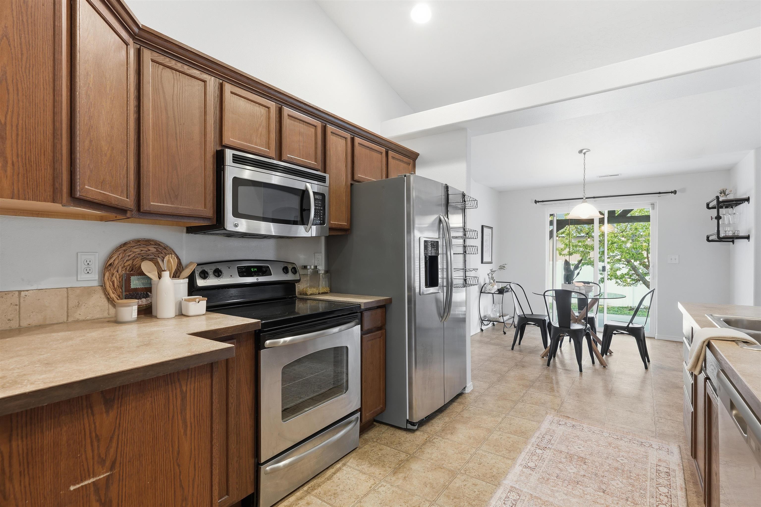 12612 W Pacific Ct - Photo 20