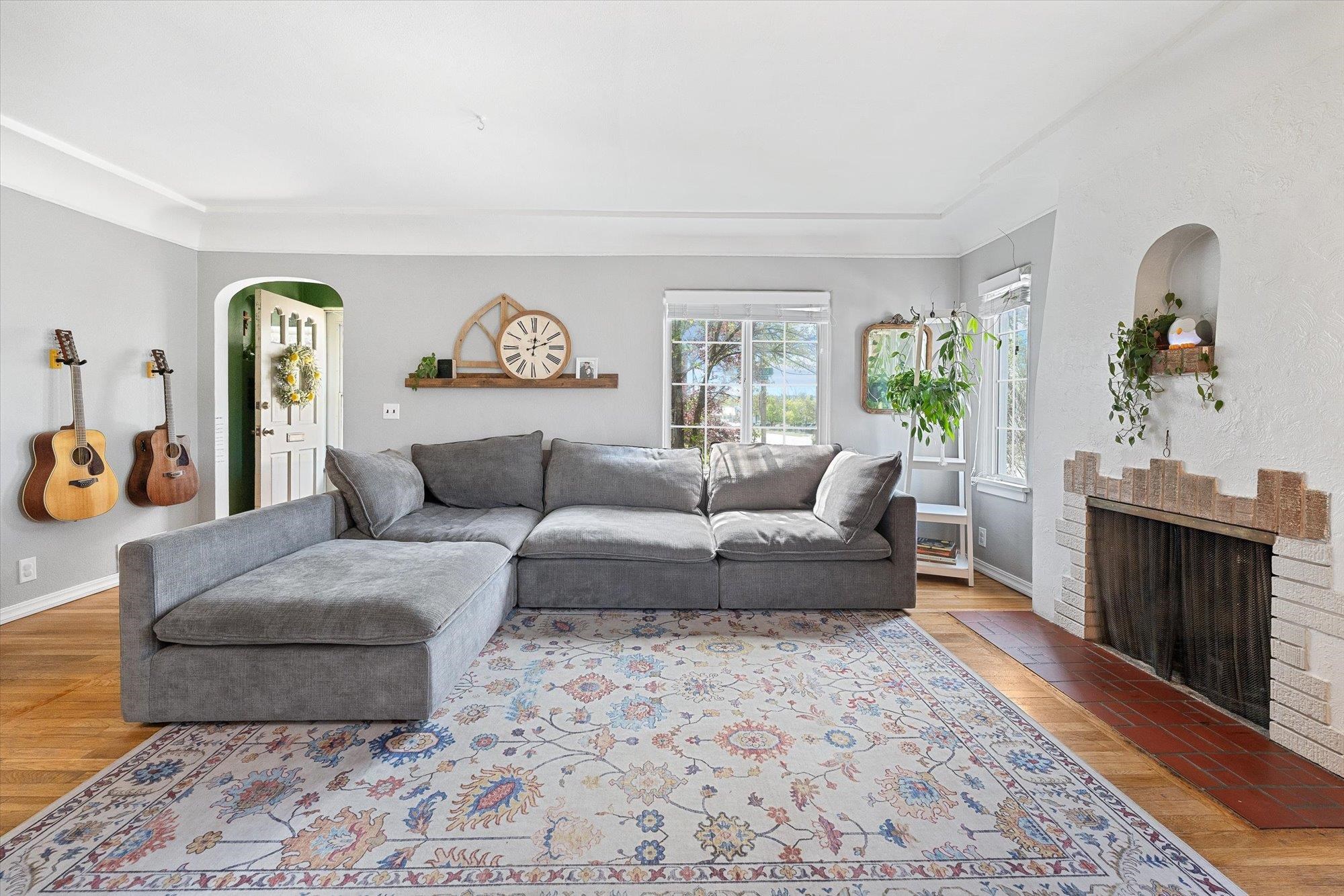 2428 W Euclid Ave - Photo 6