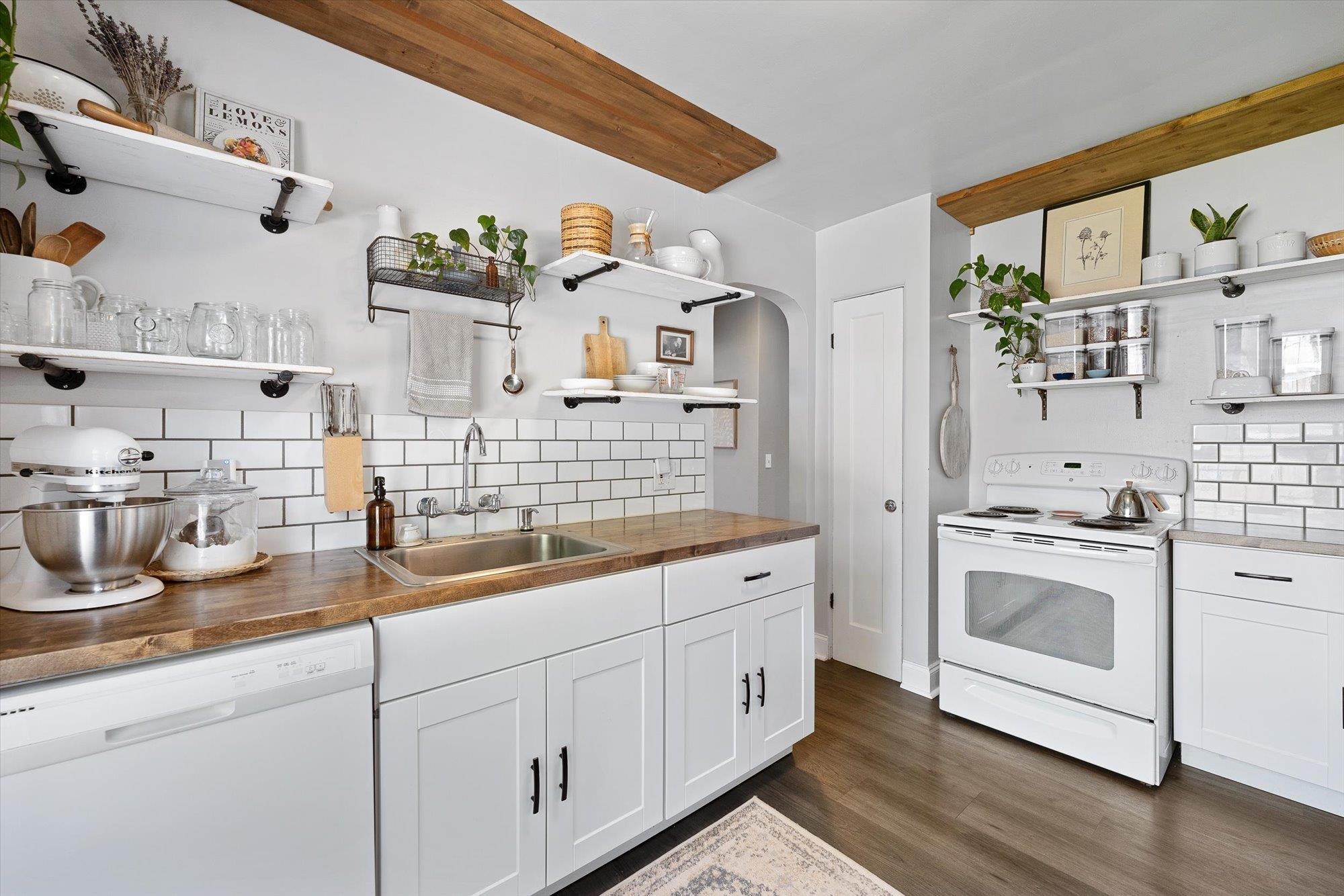 2428 W Euclid Ave - Photo 8