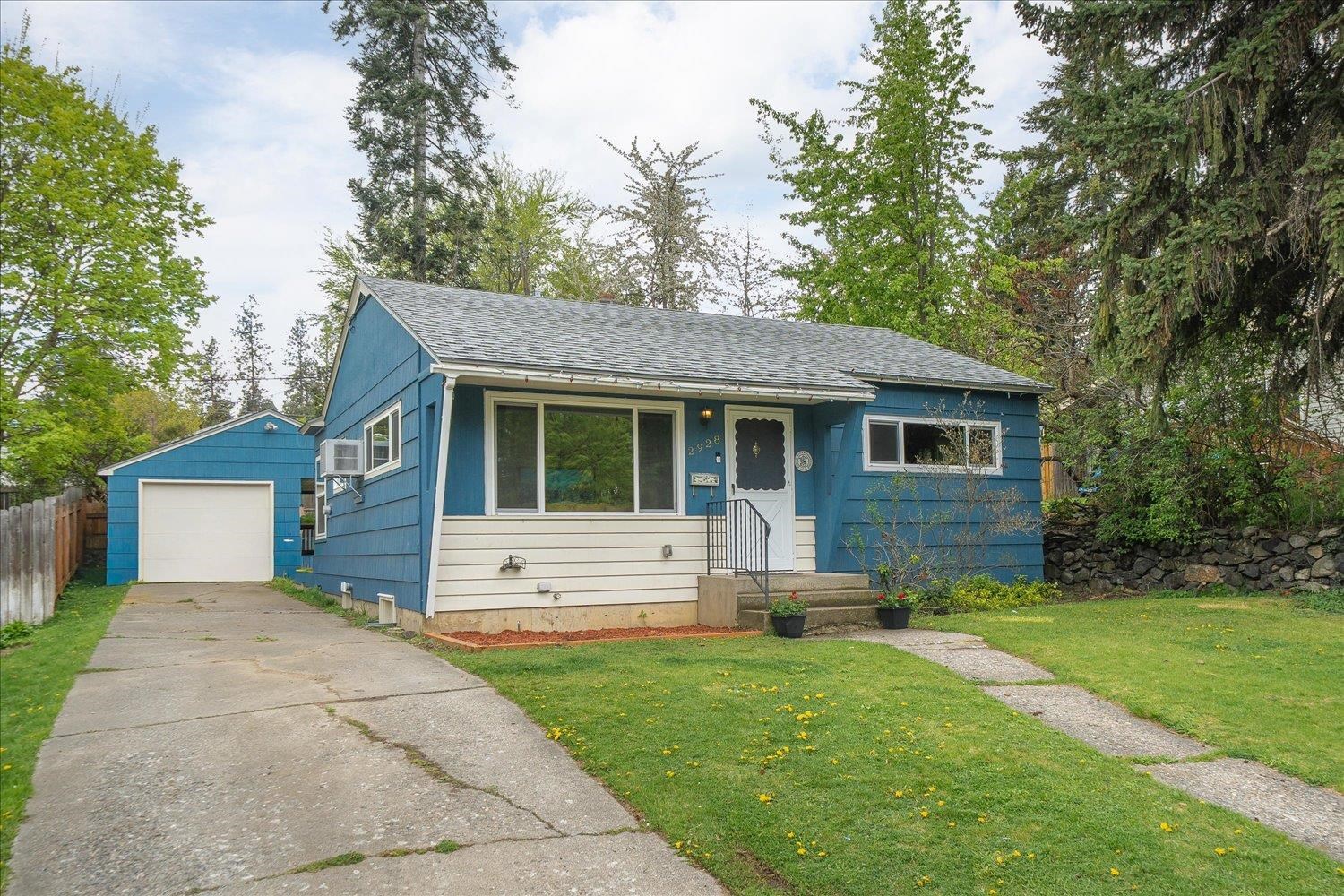 2928 E 15TH Ave - Photo 1