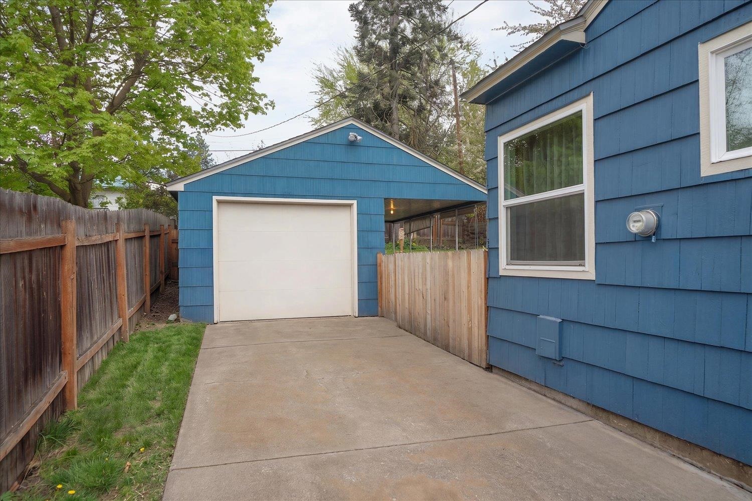2928 E 15TH Ave - Photo 17