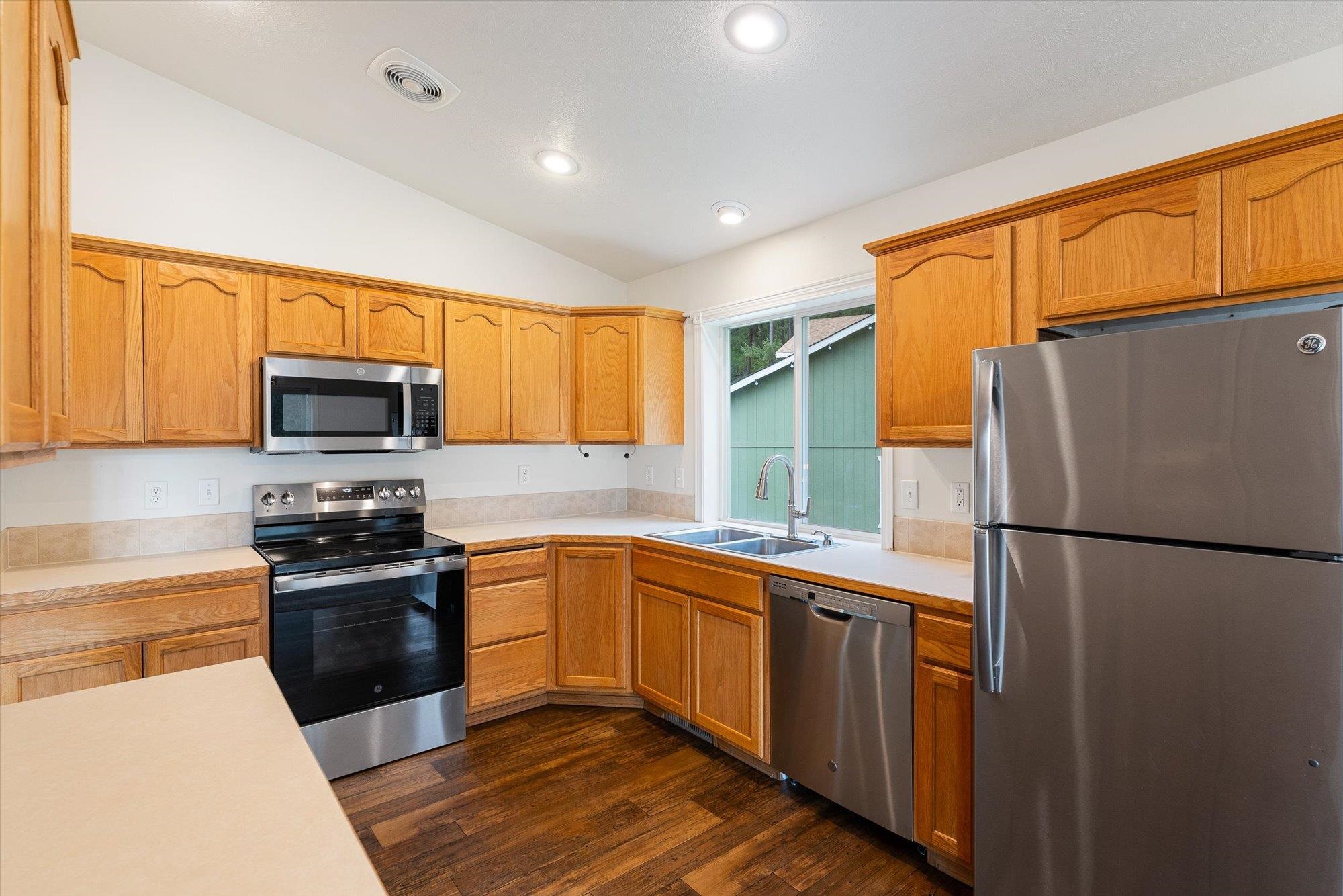 5983 Blackstone Way - Photo 11