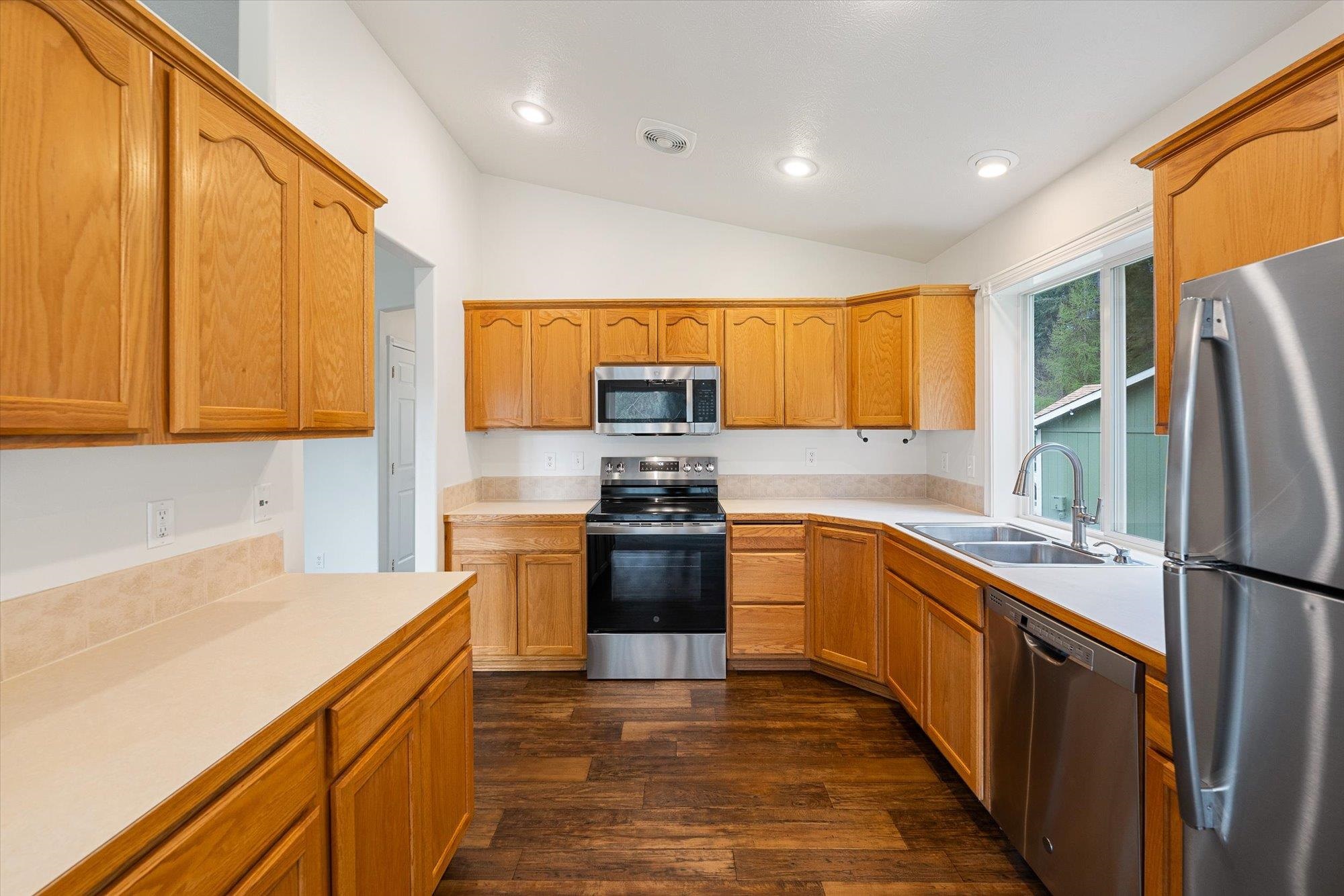 5983 Blackstone Way - Photo 13