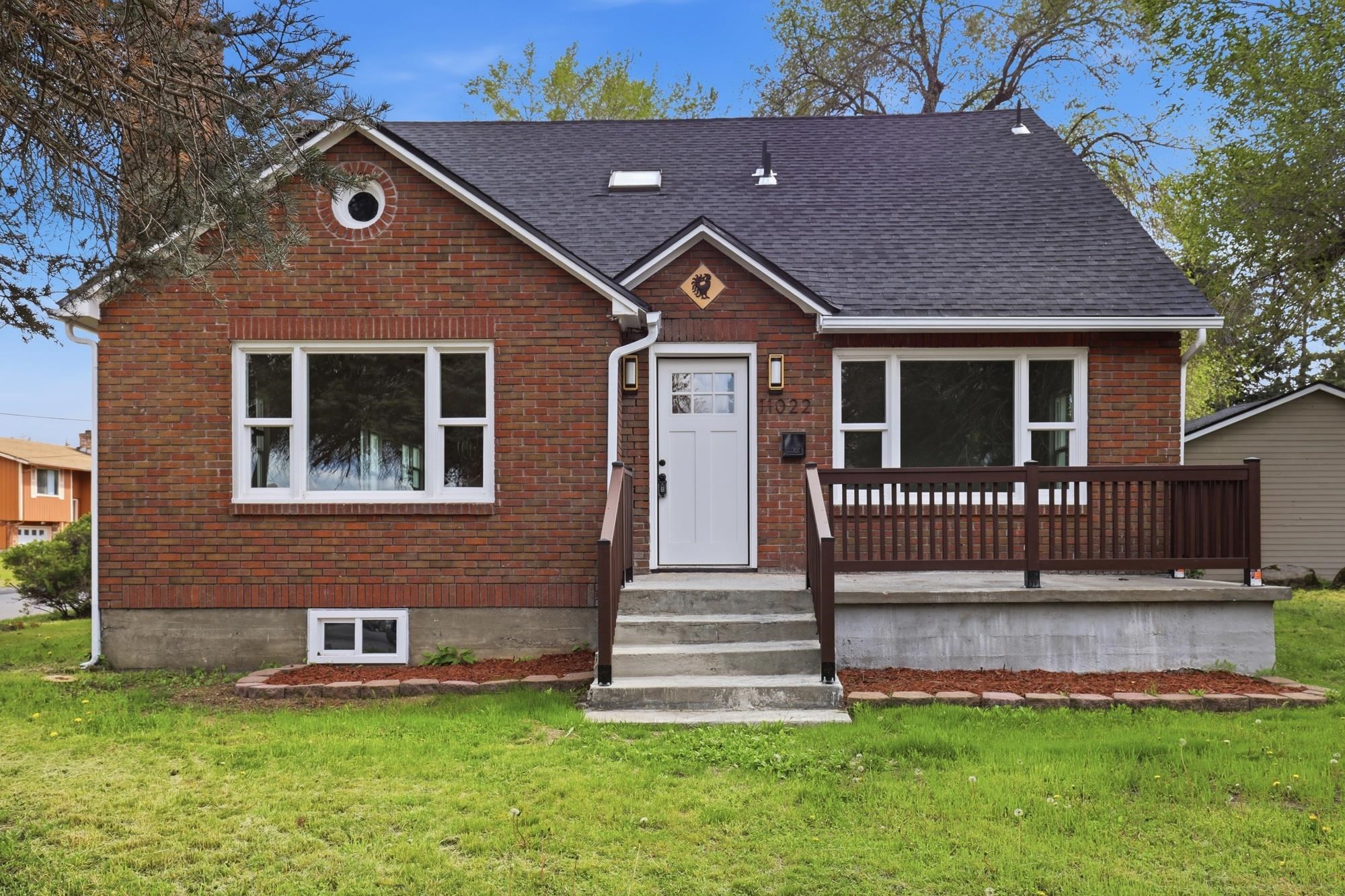 11022 E 4TH Ave - Photo 1