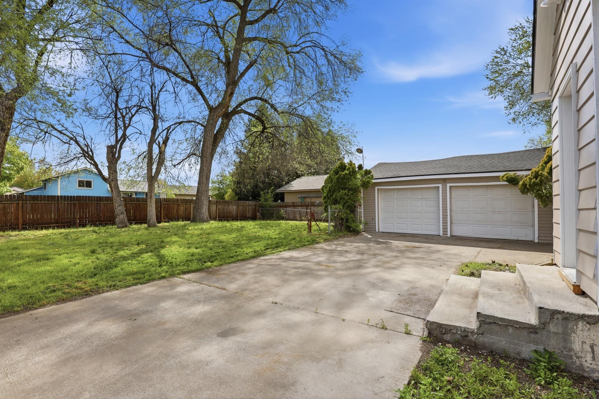 11022 E 4TH Ave - Photo 39