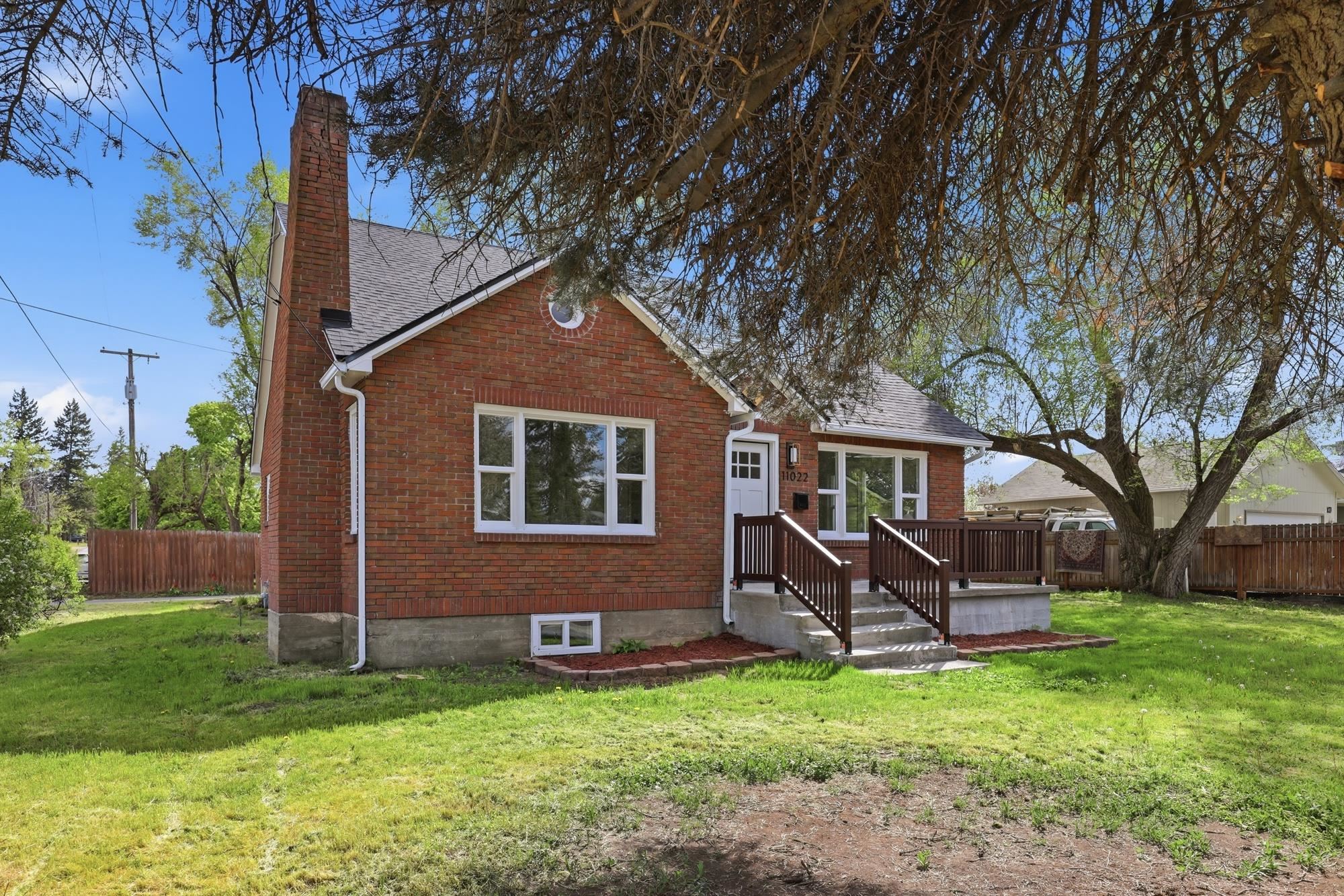 11022 E 4TH Ave - Photo 42