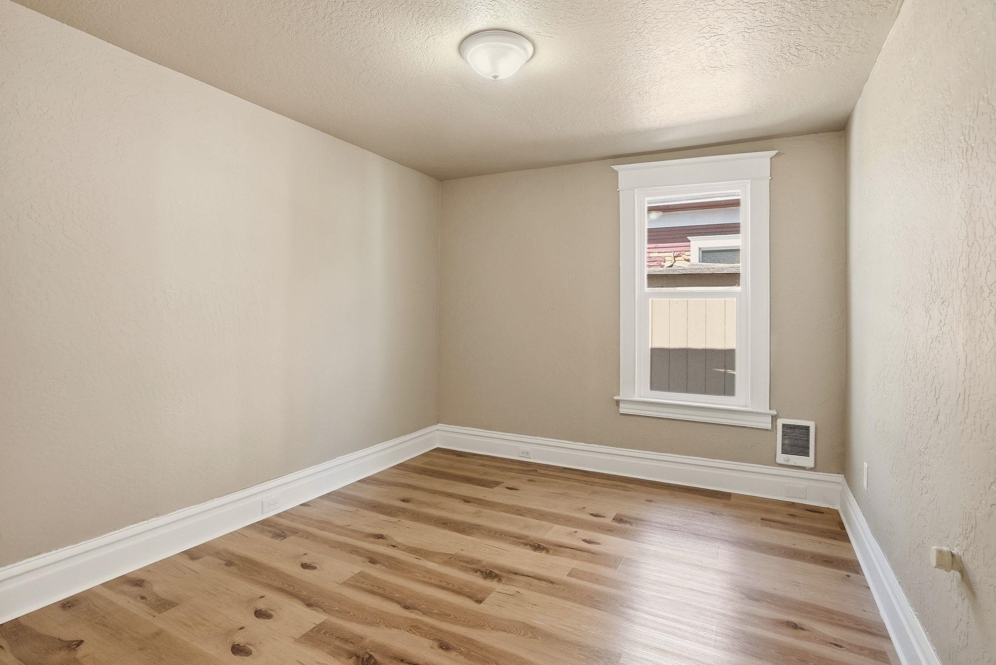 1621 W Knox Ave - Photo 16
