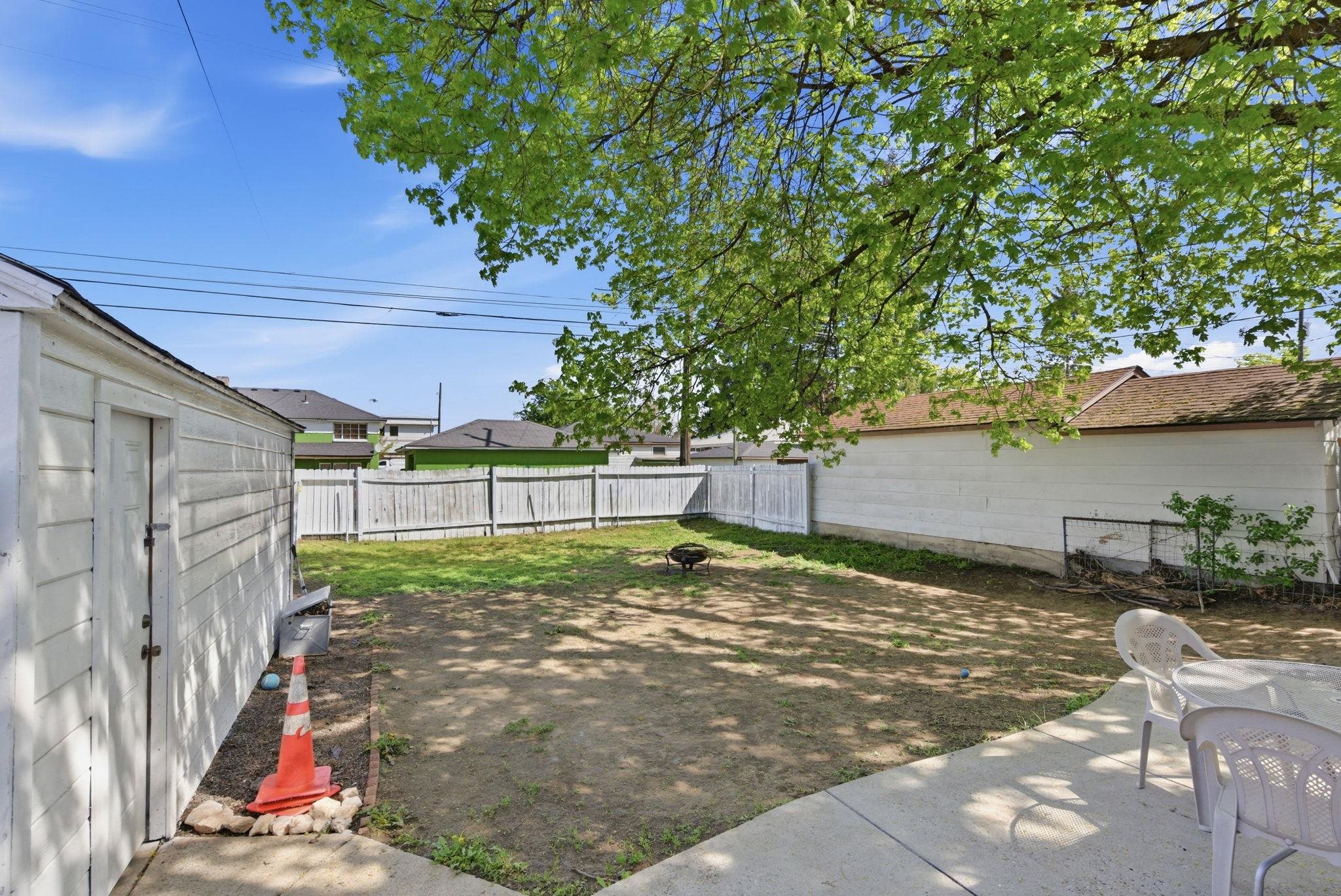 403 E Sanson Ave - Photo 34