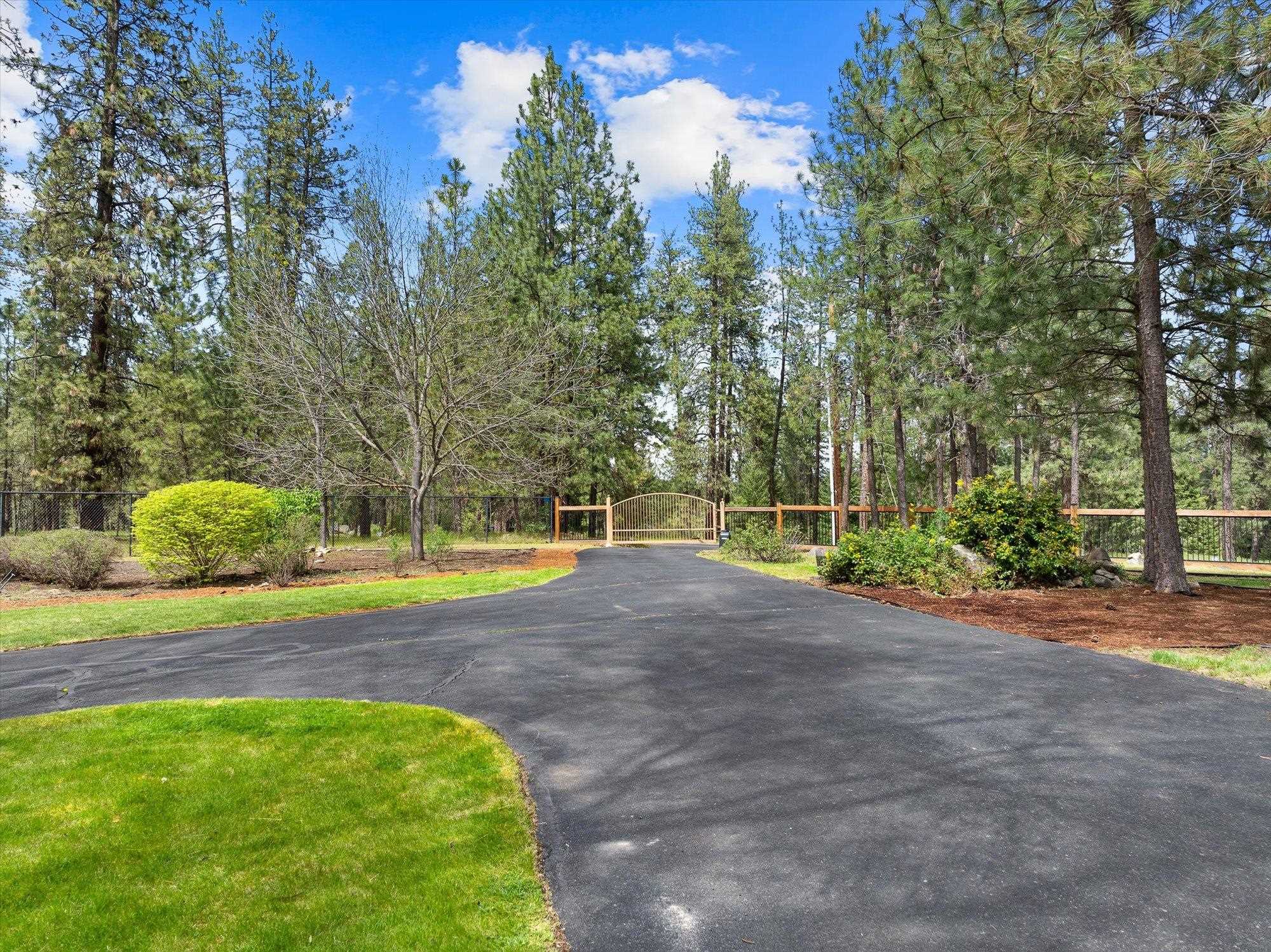 13609 W Charles Rd - Photo 35