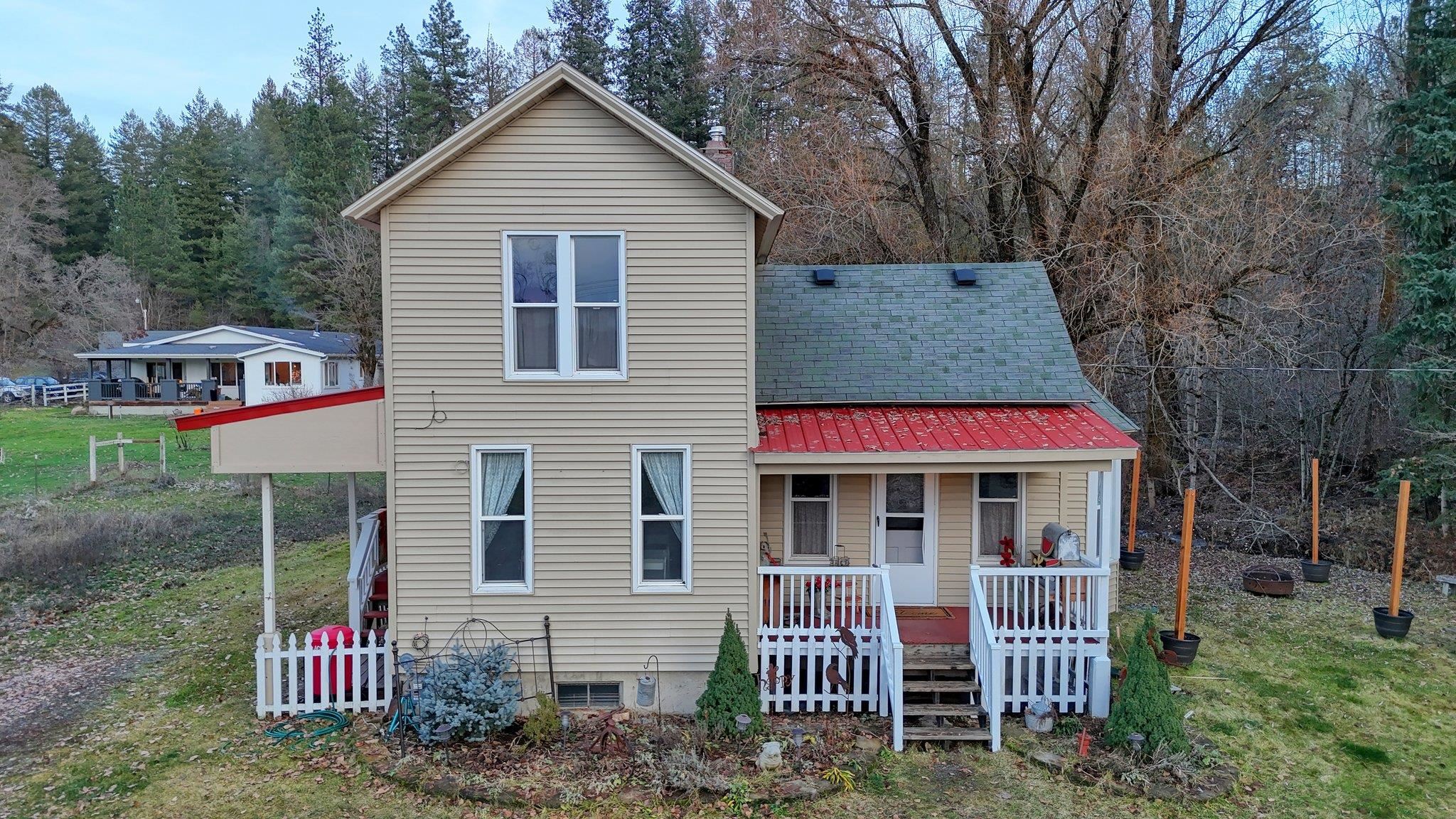 3926 E Chattaroy Rd - Photo 1