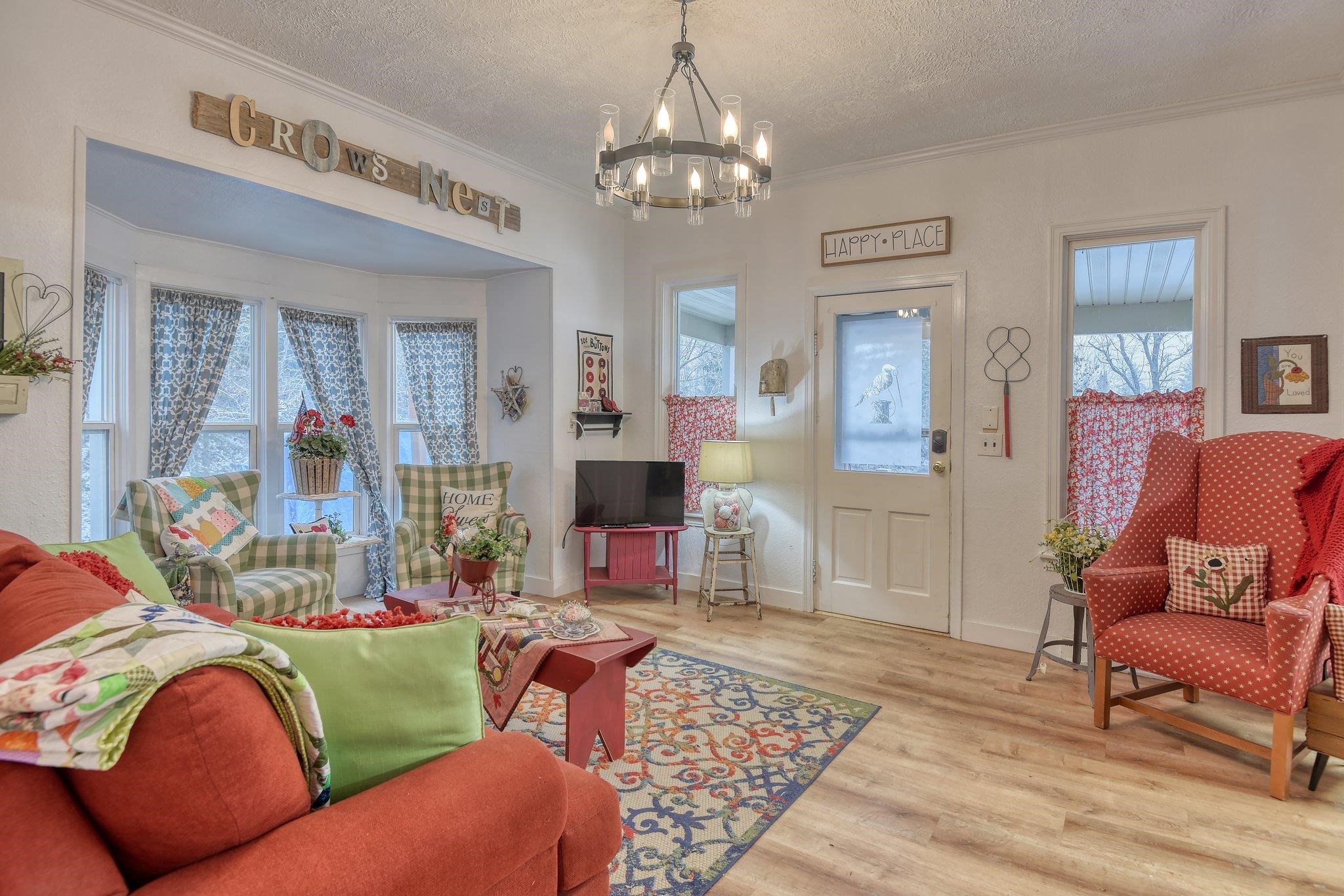 3926 E Chattaroy Rd - Photo 2