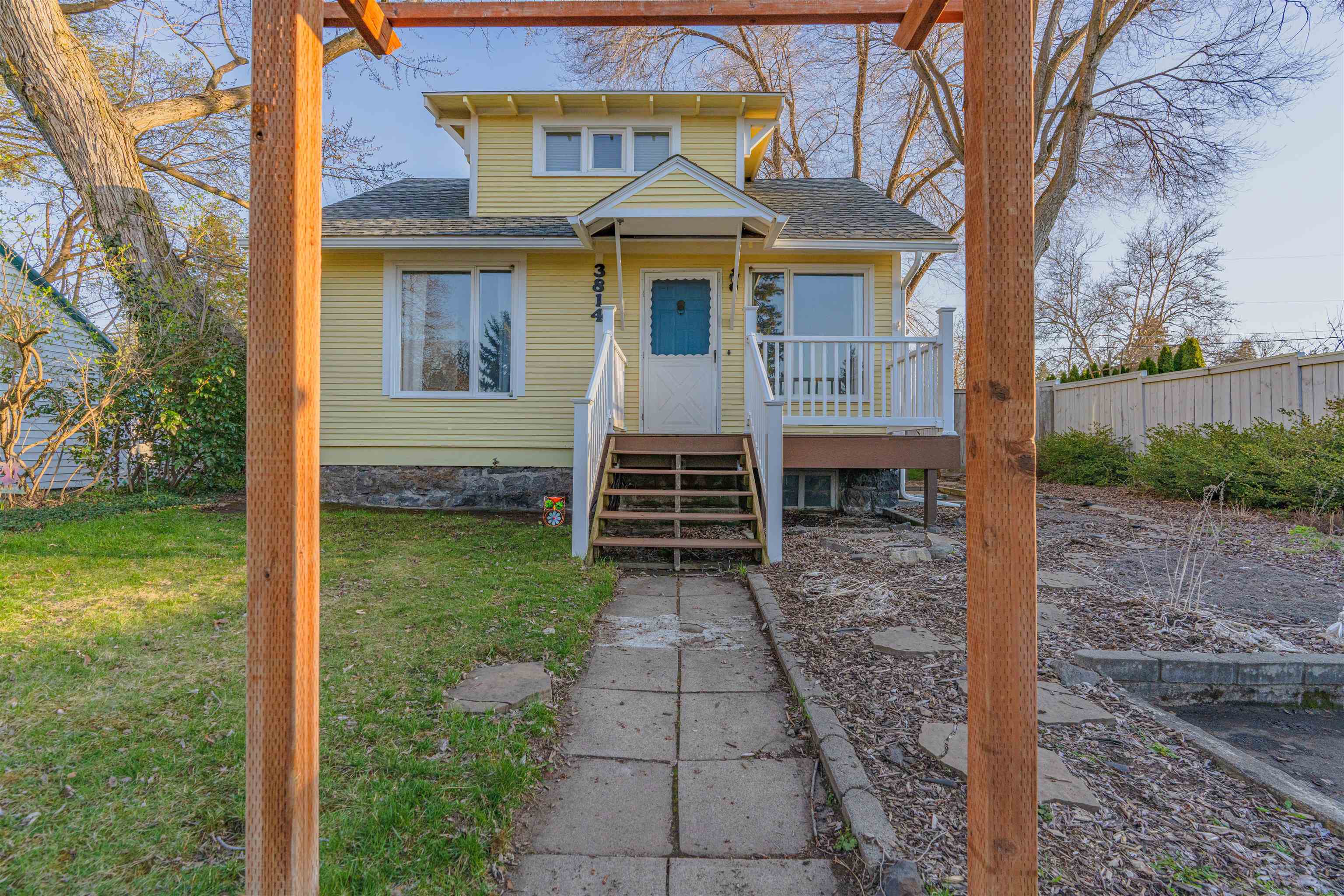 3814 E 9th Ave - Photo 3