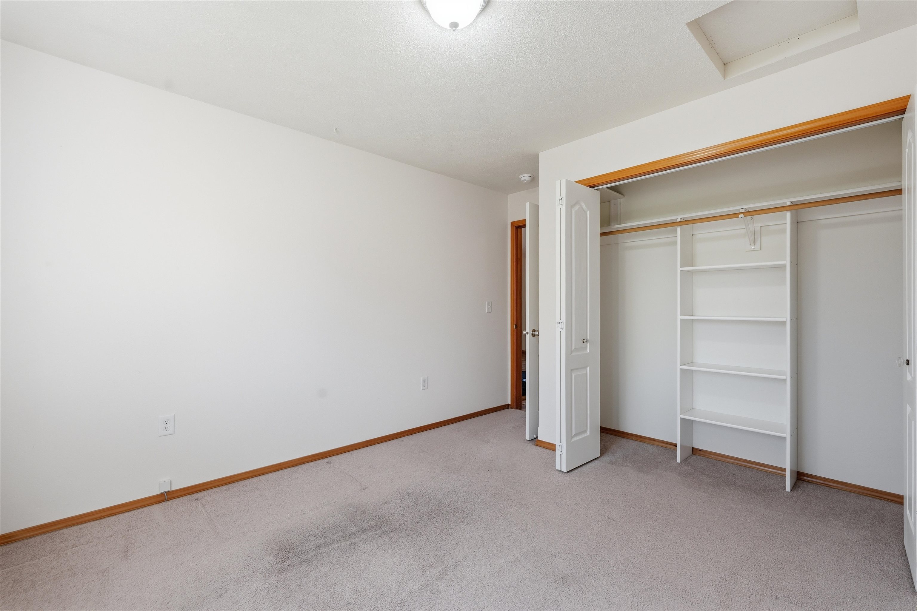 1204 E 6th St - Photo 18