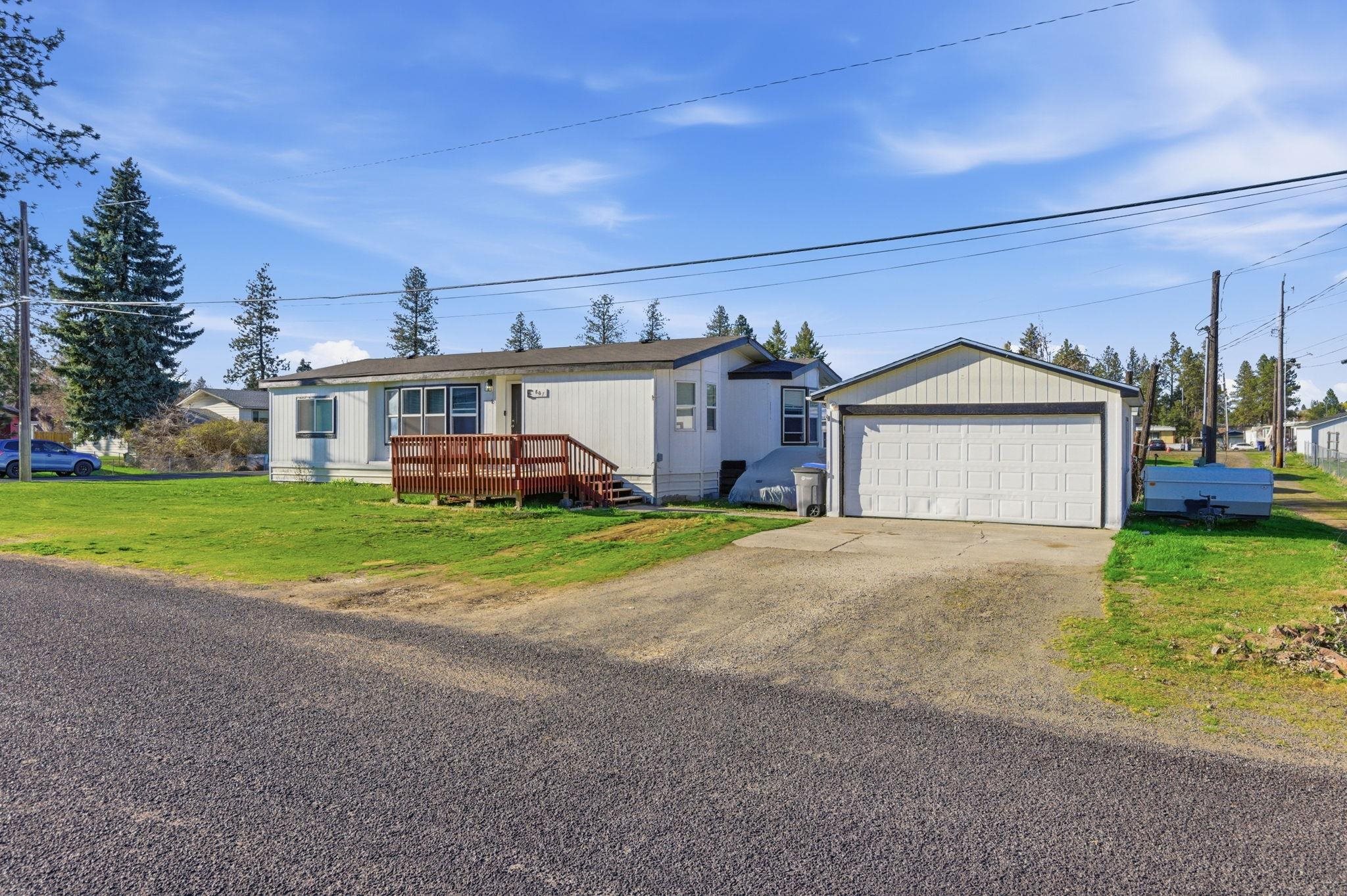 807 E Ladd St - Photo 3