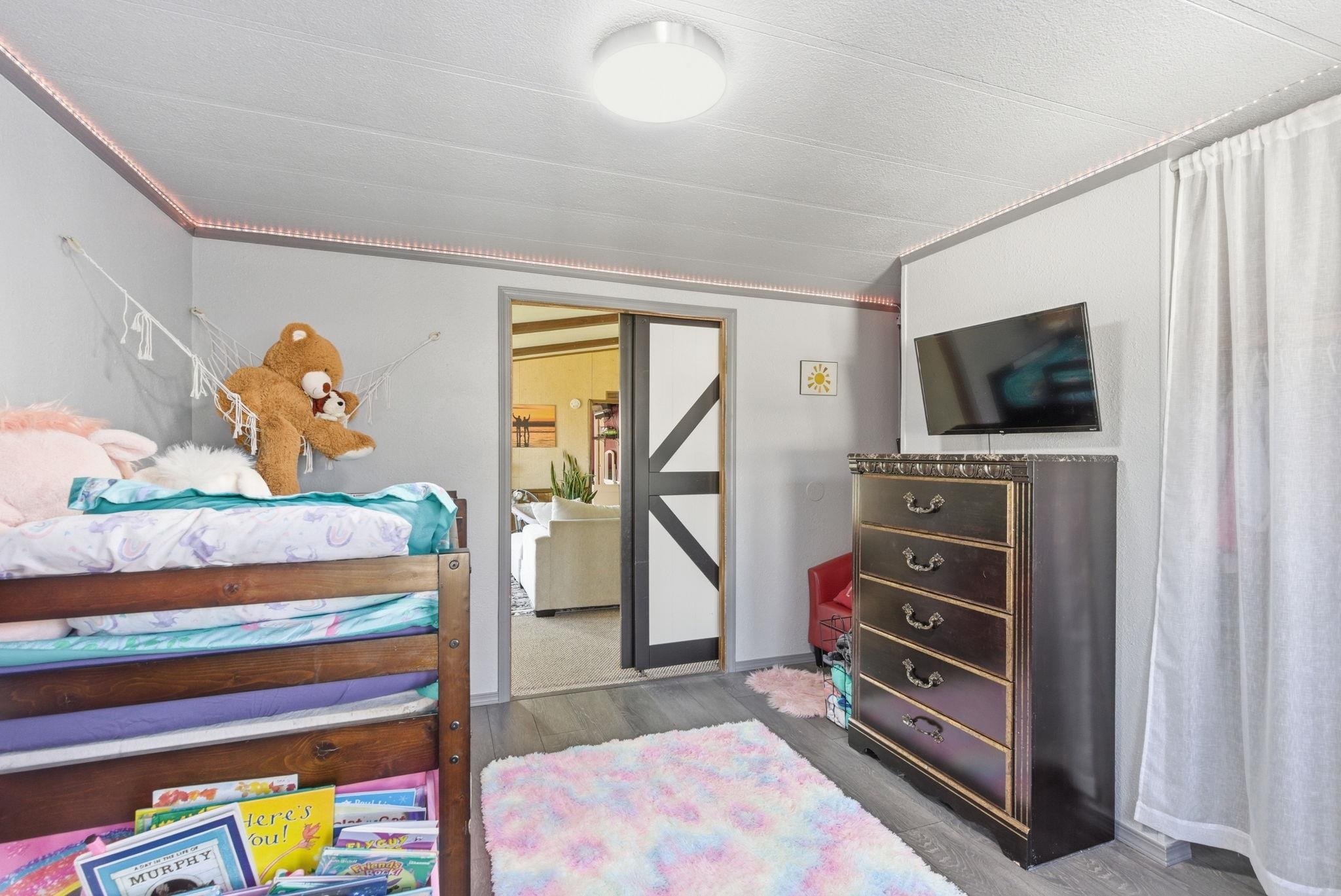 807 E Ladd St - Photo 24