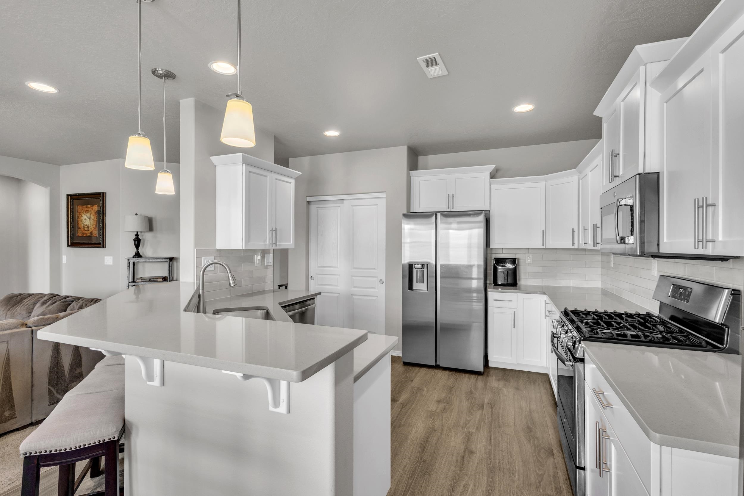 713 Condor Dr - Photo 5