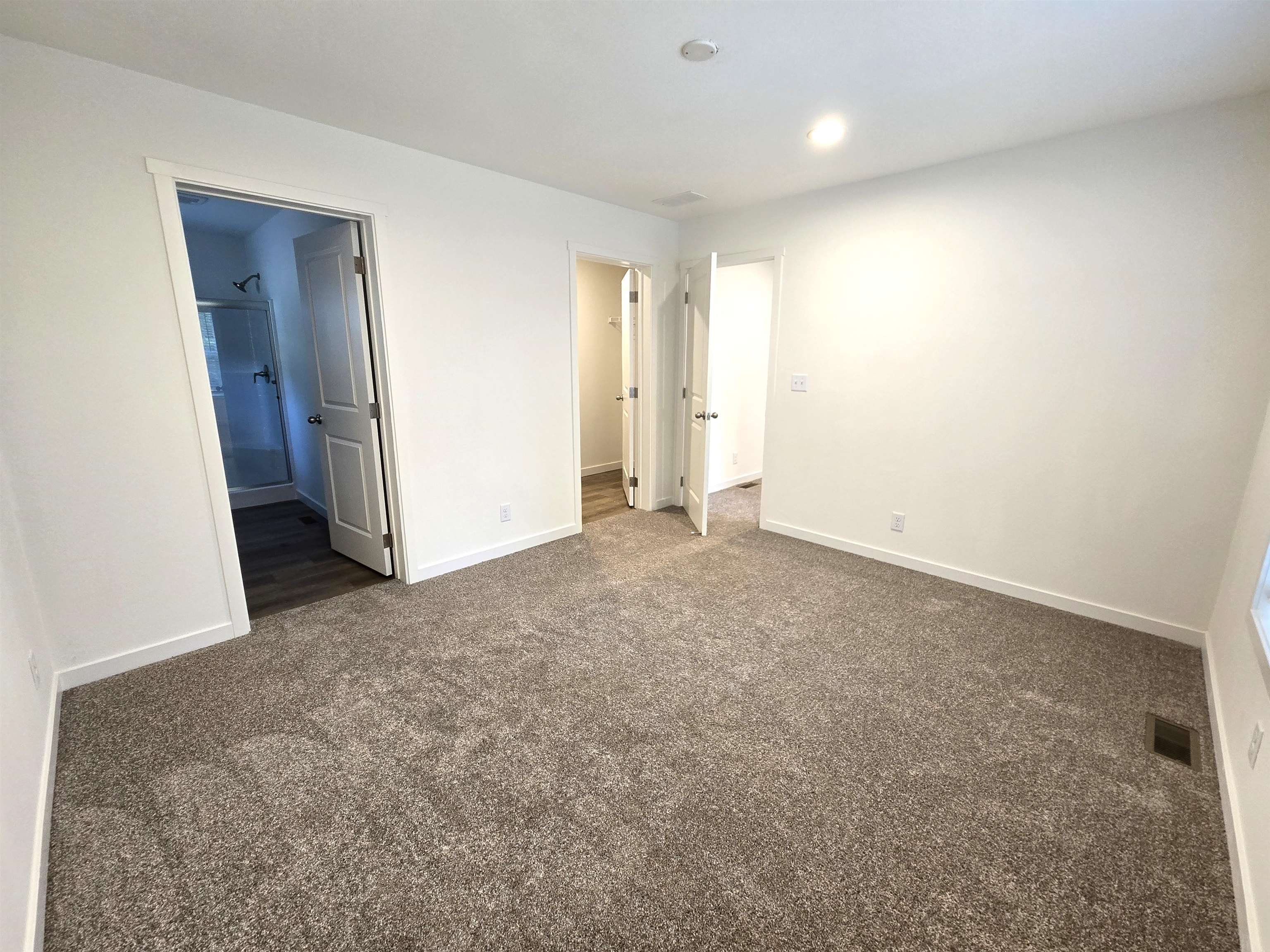 187 W 8th St - Photo 11