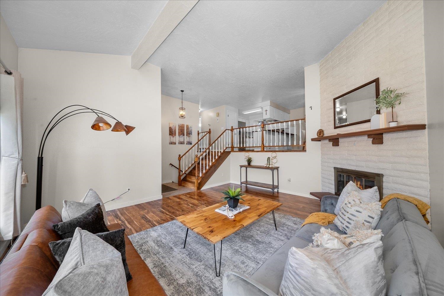 8018 N Normandie St - Photo 3