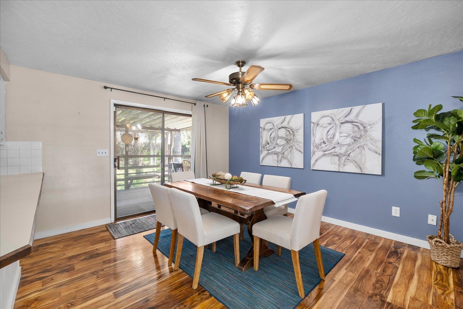 8018 N Normandie St - Photo 10