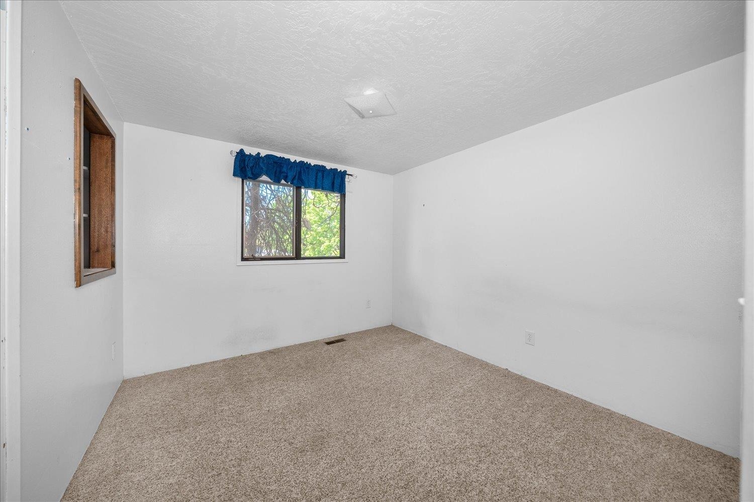 8018 N Normandie St - Photo 23