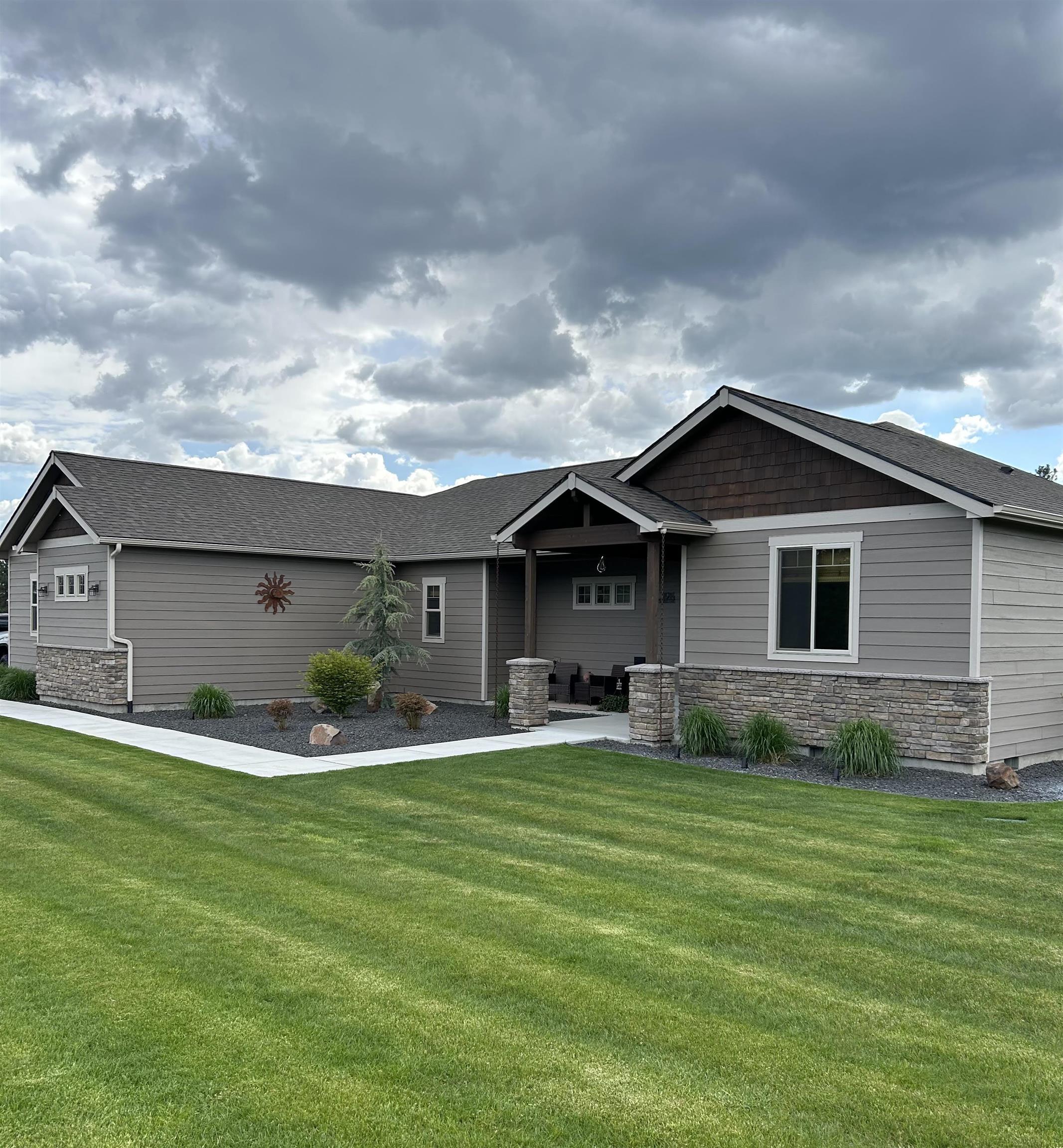 31914 N Zander Ln - Photo 2