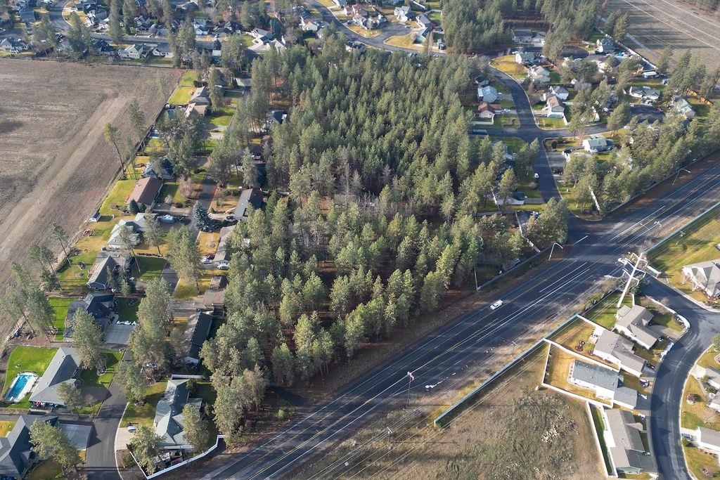 10203 N Nine Mile Rd - Photo 38