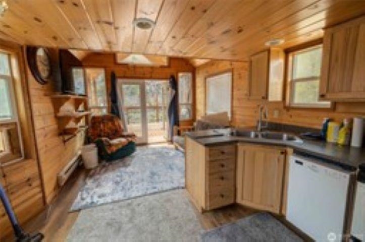 385 Hwy 153 - Photo 12