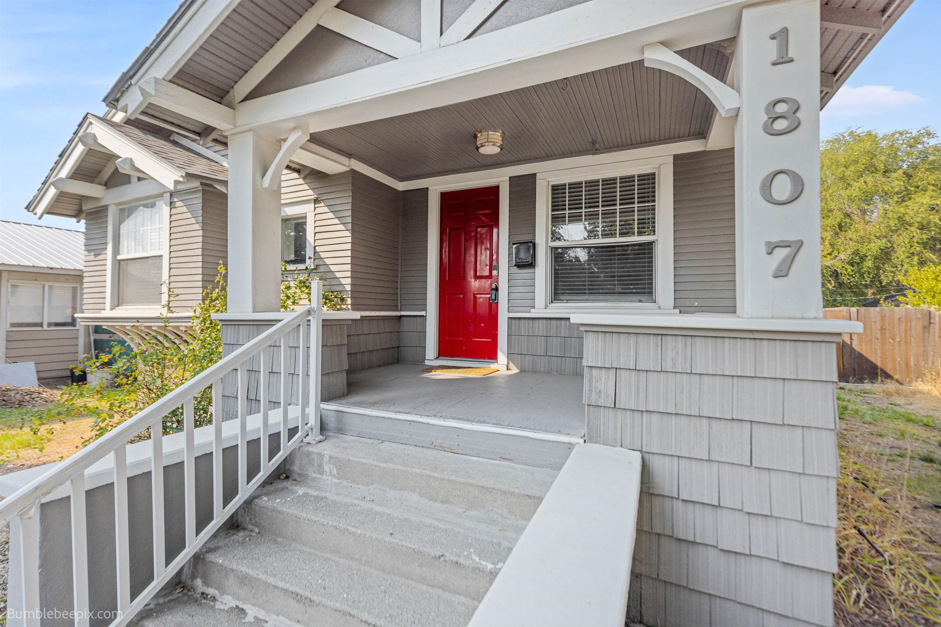 1807 E Boone Ave - Photo 2
