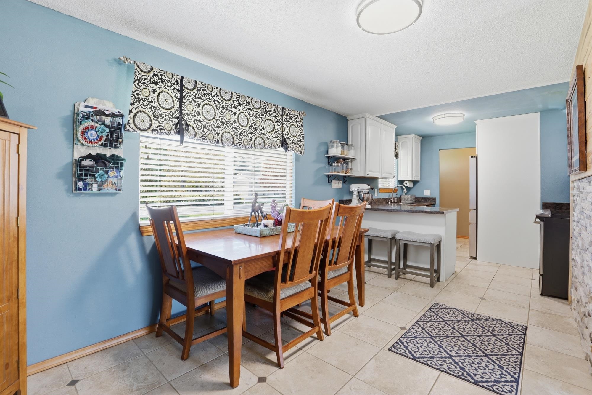 15619 E 14th Ave - Photo 10