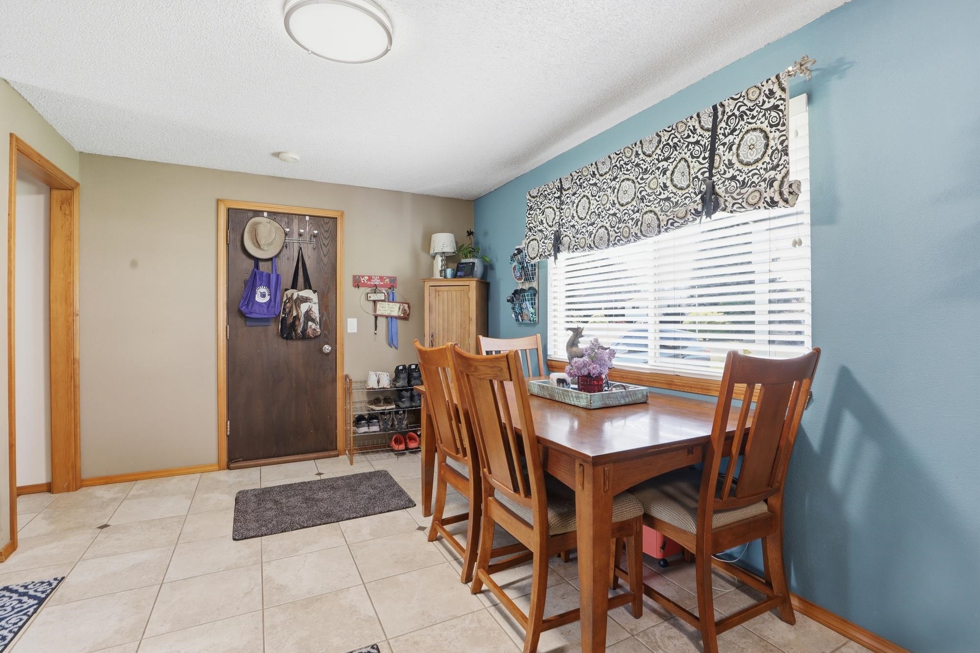 15619 E 14th Ave - Photo 11