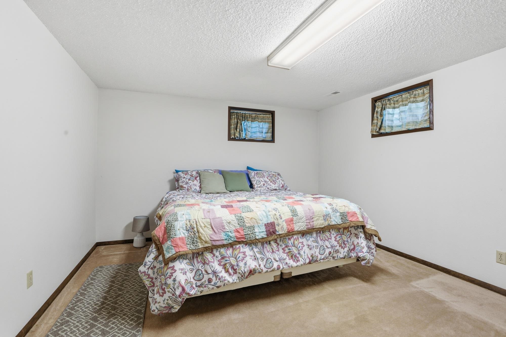 15619 E 14th Ave - Photo 23