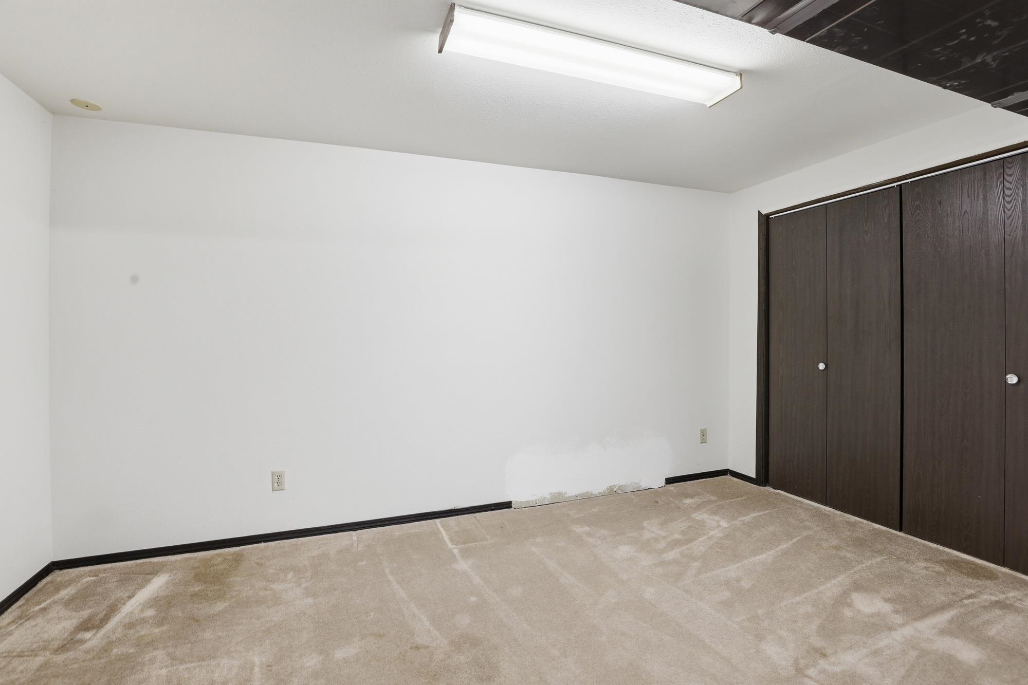 15619 E 14th Ave - Photo 25