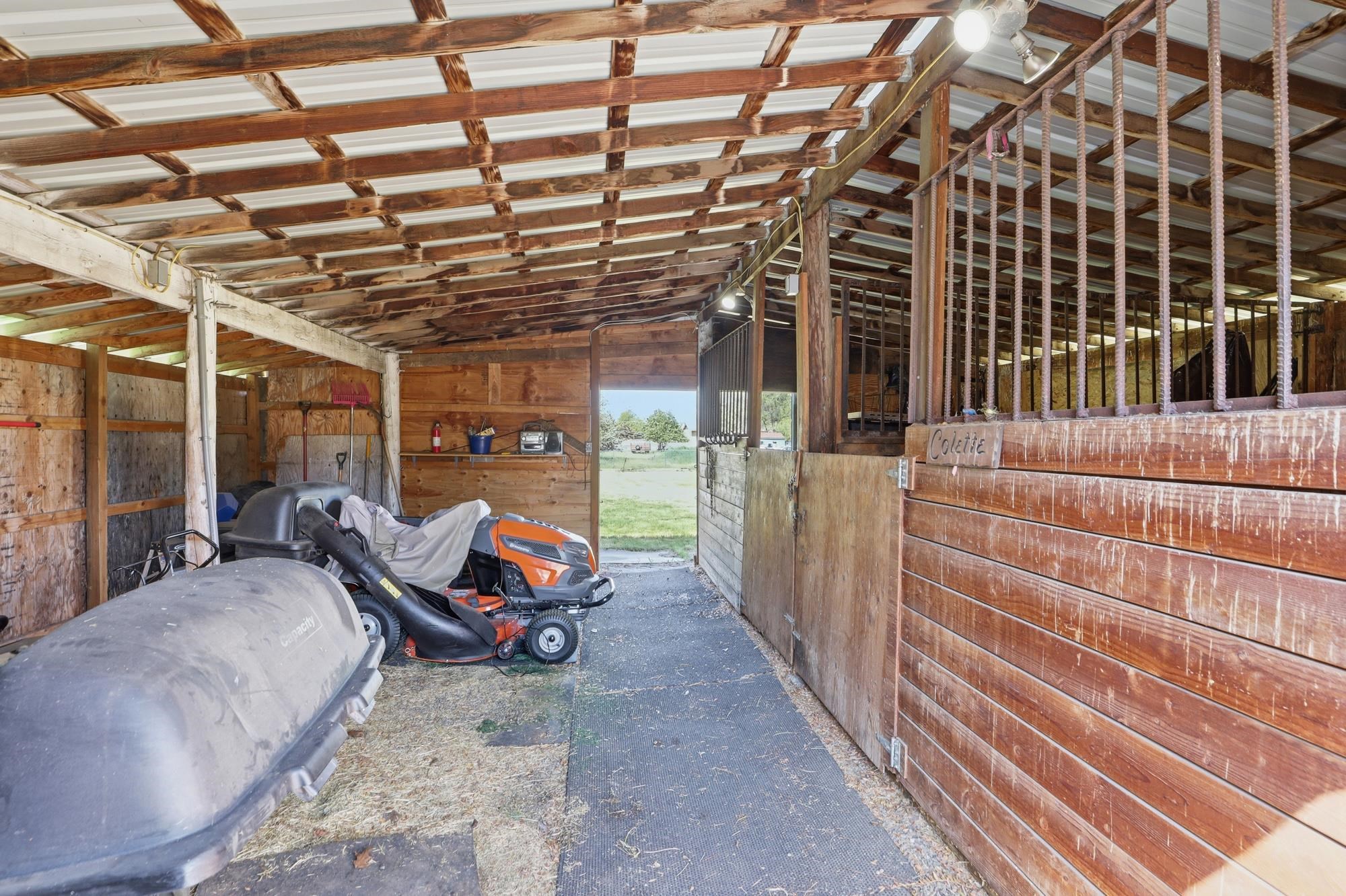 15619 E 14th Ave - Photo 40