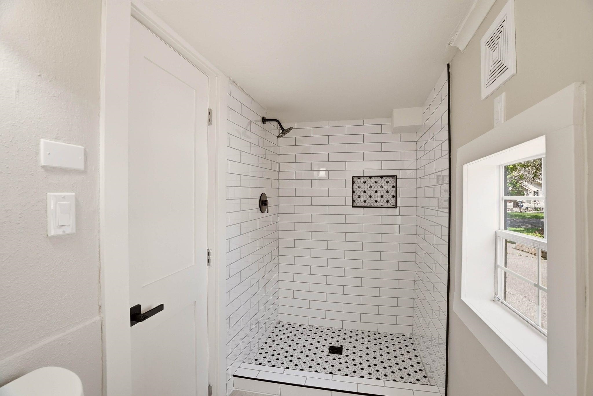 1412 E 36th Ave - Photo 19