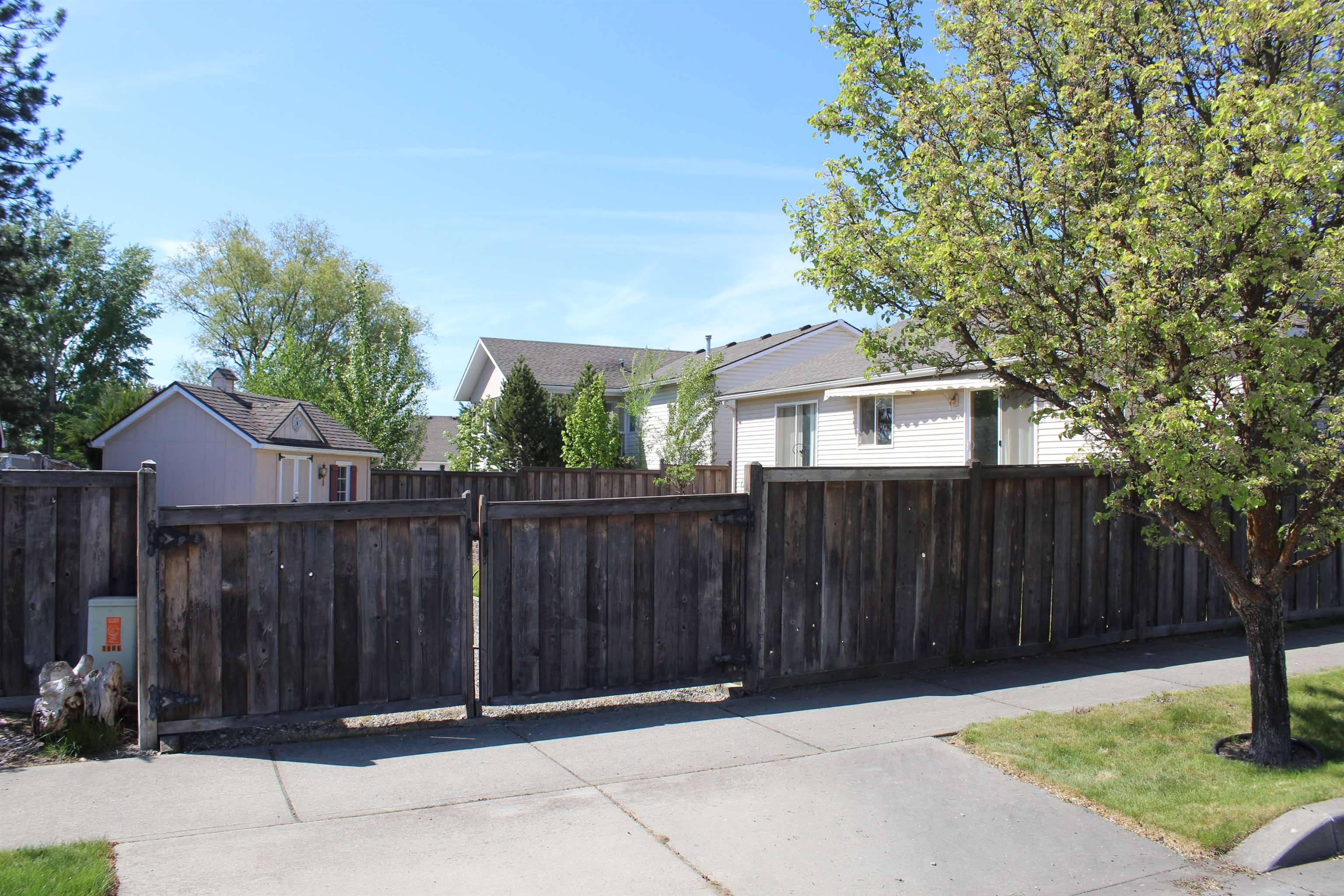 7422 N Magnolia St - Photo 7