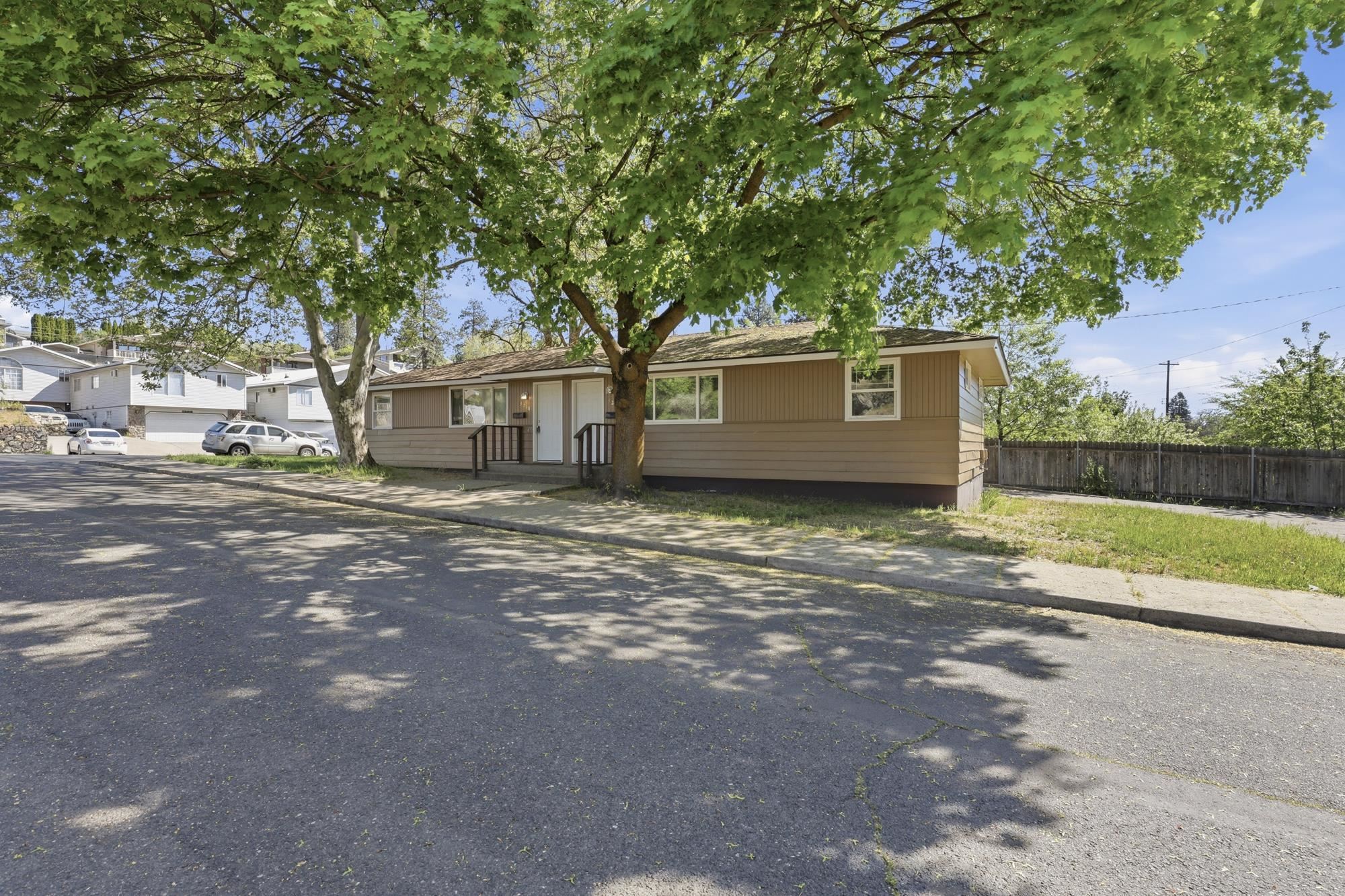 3216 & 3218 N N MAPLE St - Photo 37