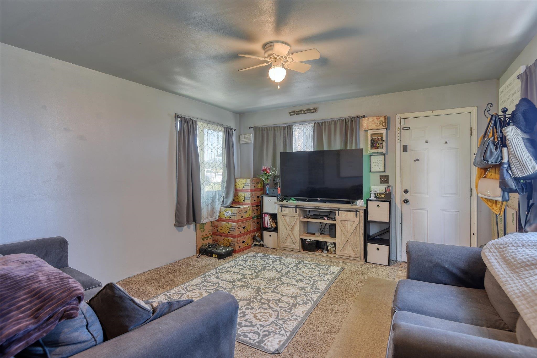 37122 N SPOTTED Rd - Photo 6