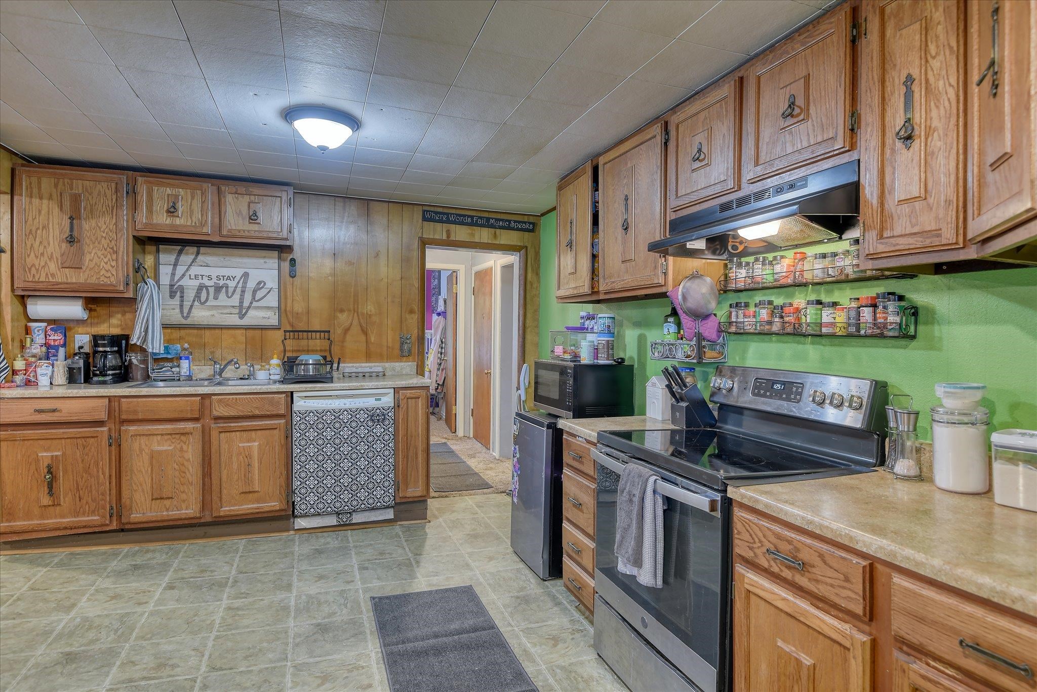 37122 N SPOTTED Rd - Photo 8