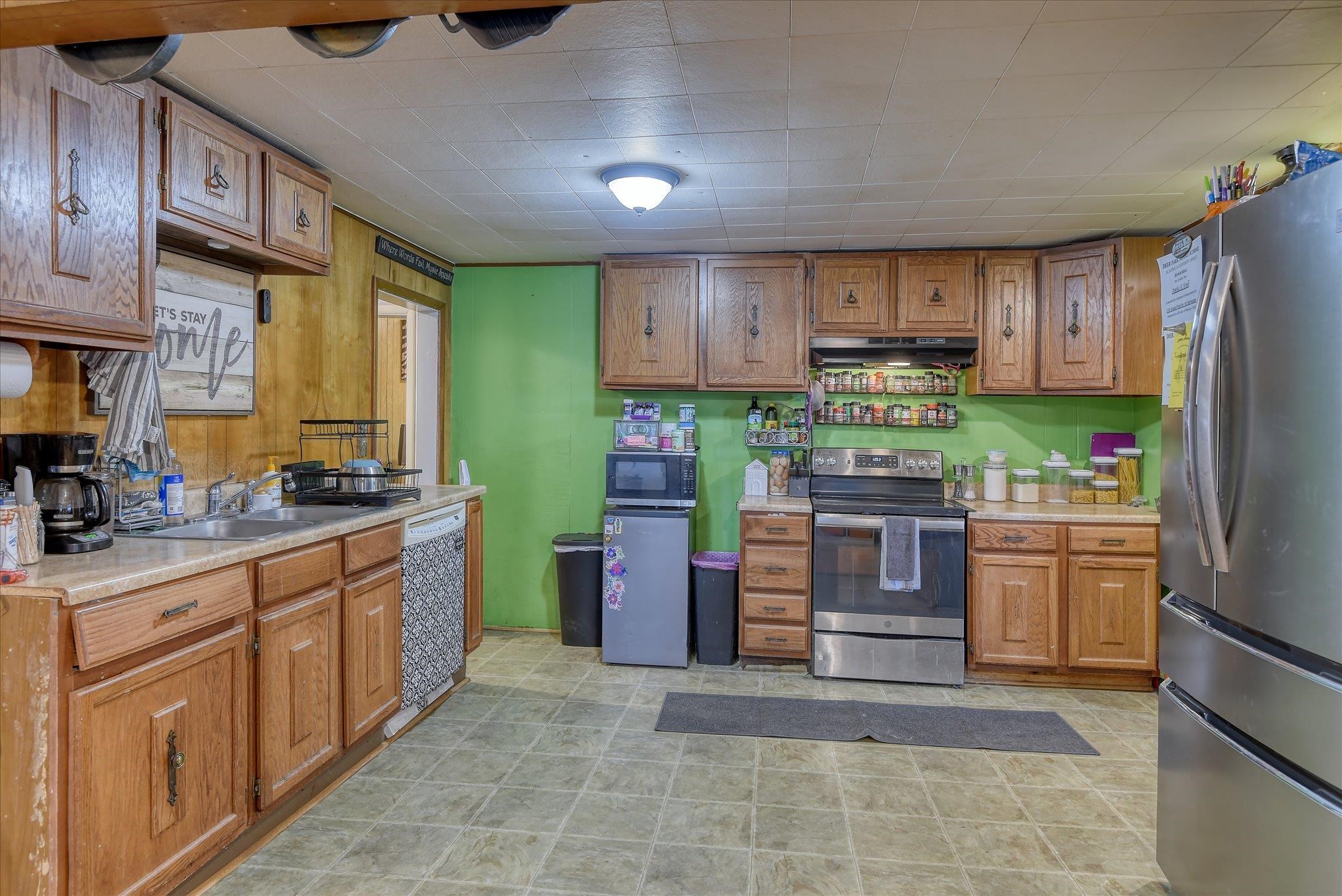 37122 N SPOTTED Rd - Photo 9