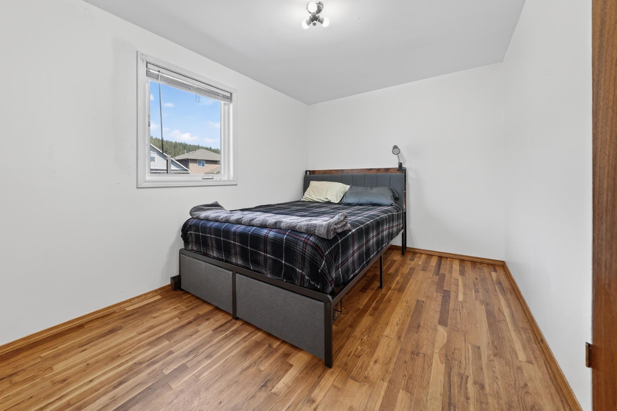 4918 E Fairview Ave - Photo 12