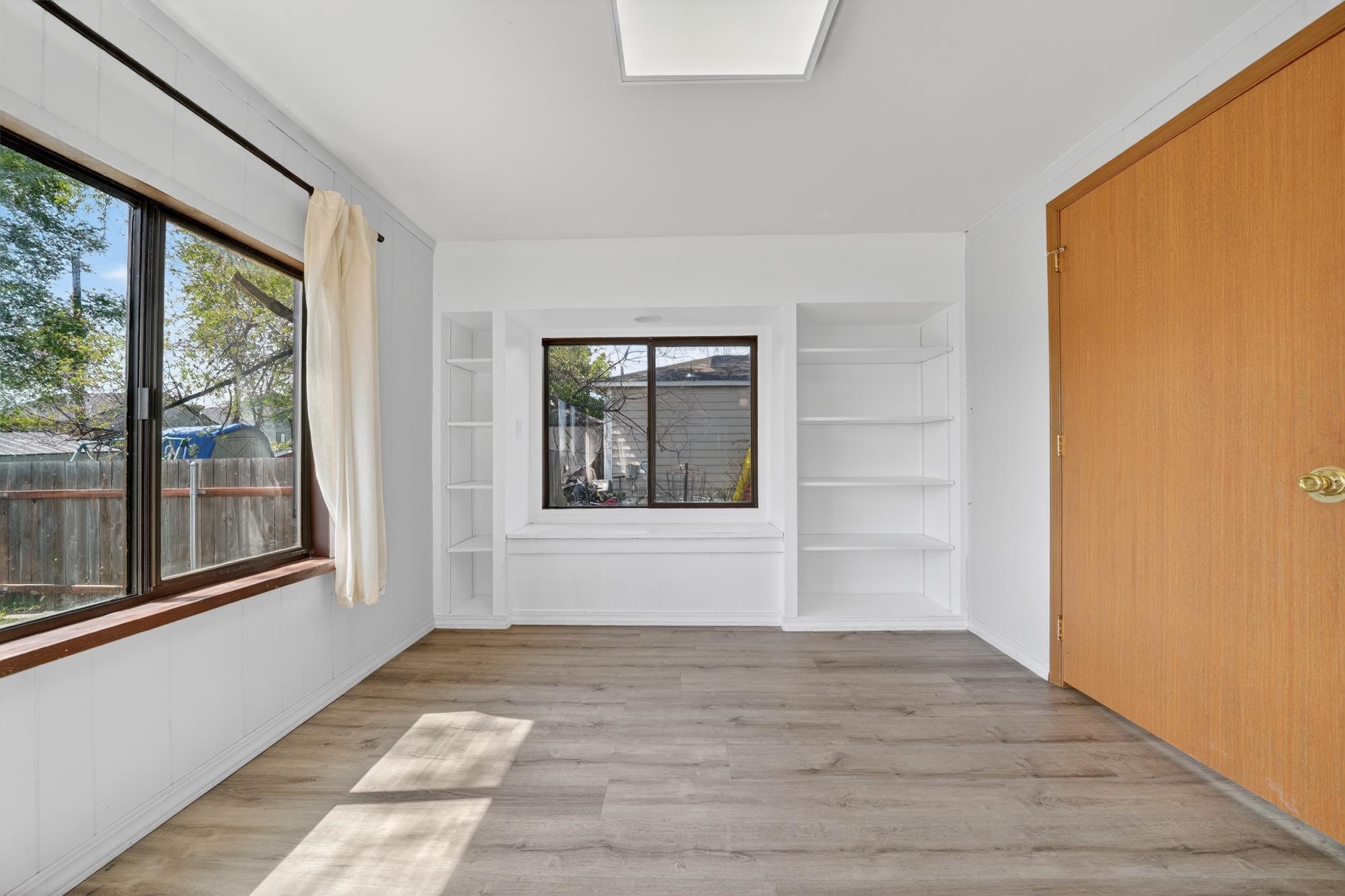 4918 E Fairview Ave - Photo 23