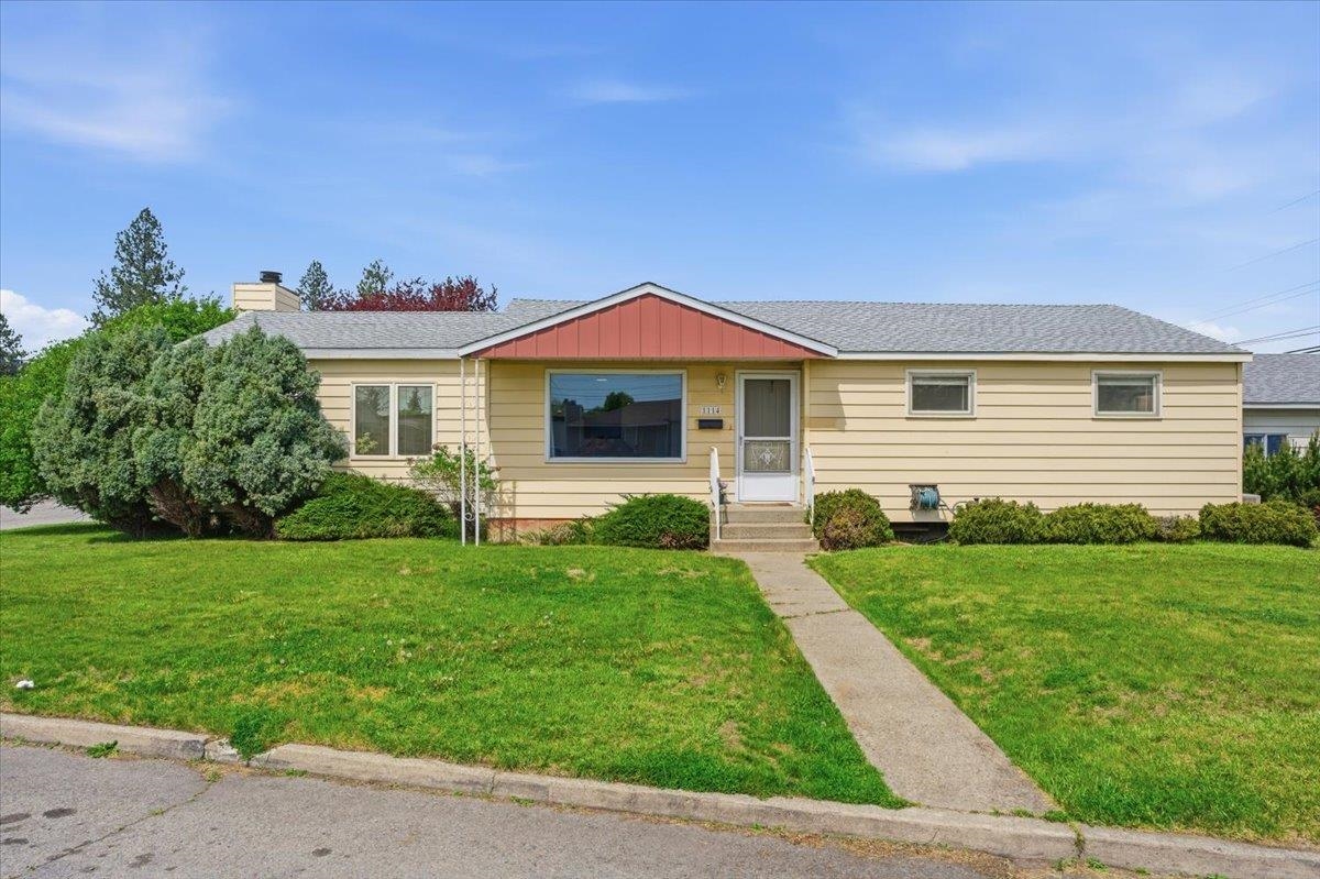 1114 W Rosewood Pl - Photo 2