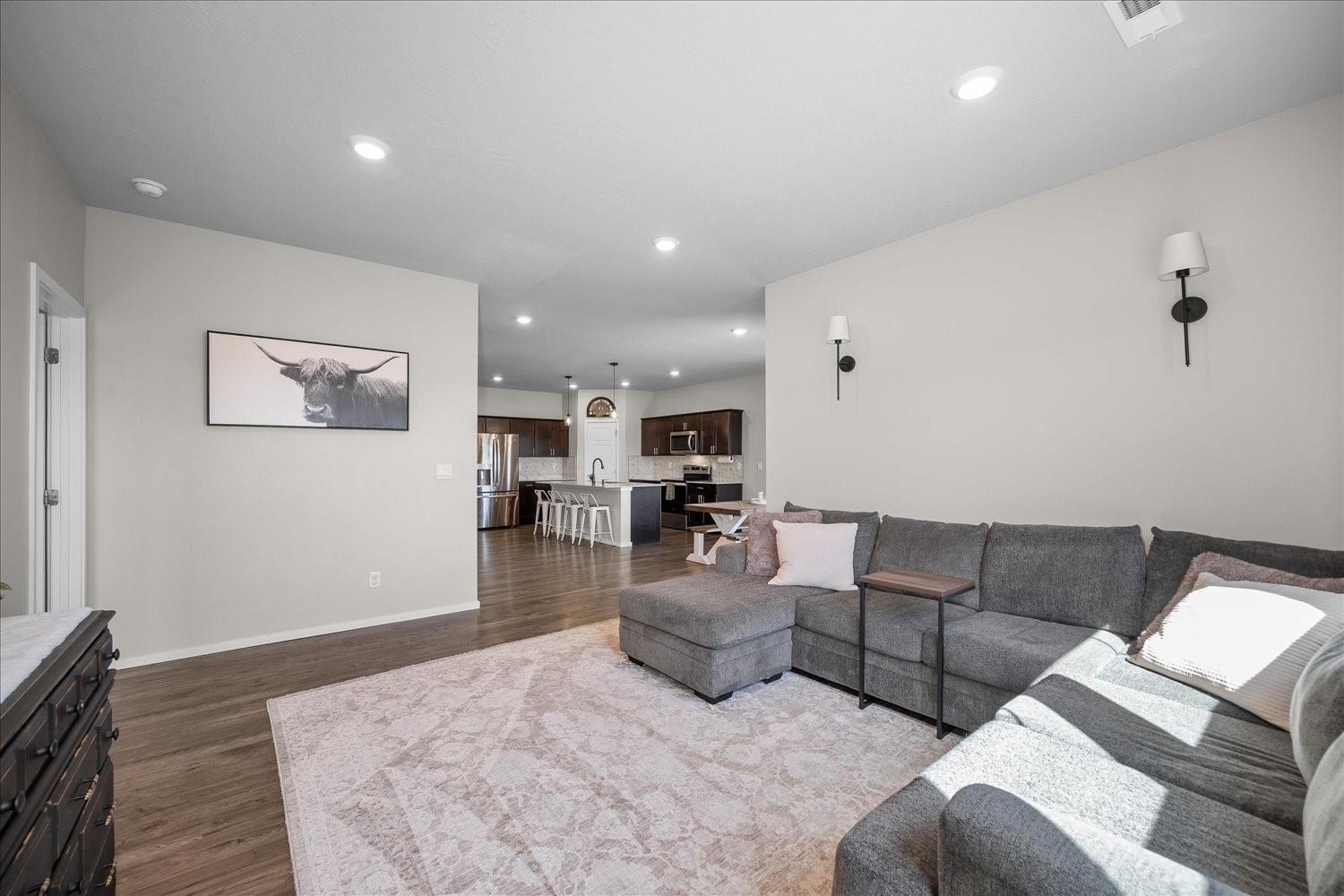 8125 S Safflower St - Photo 8