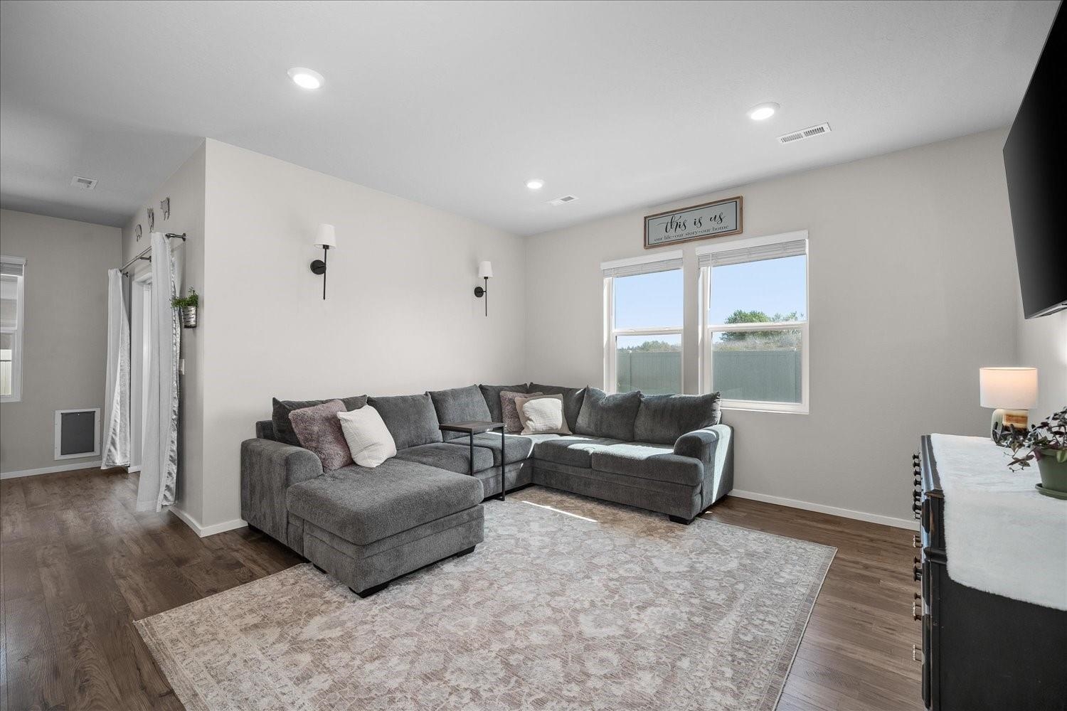 8125 S Safflower St - Photo 10