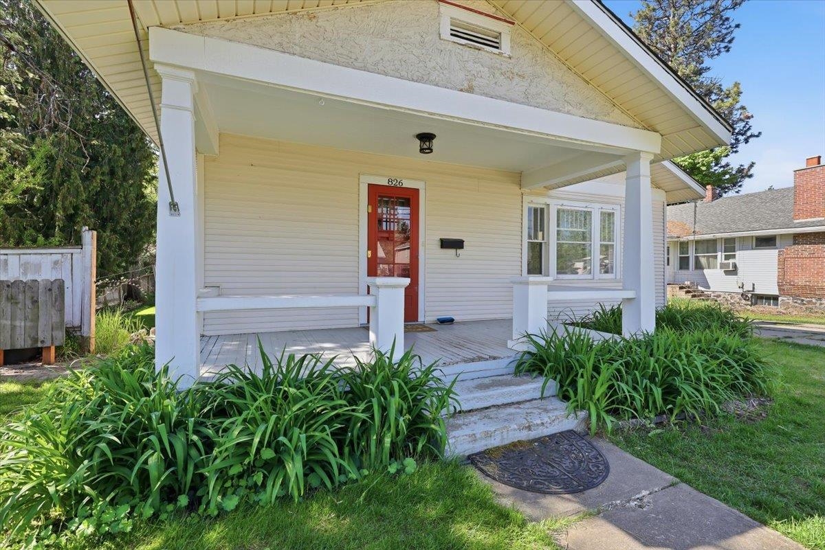 826 E 34th Ave - Photo 5