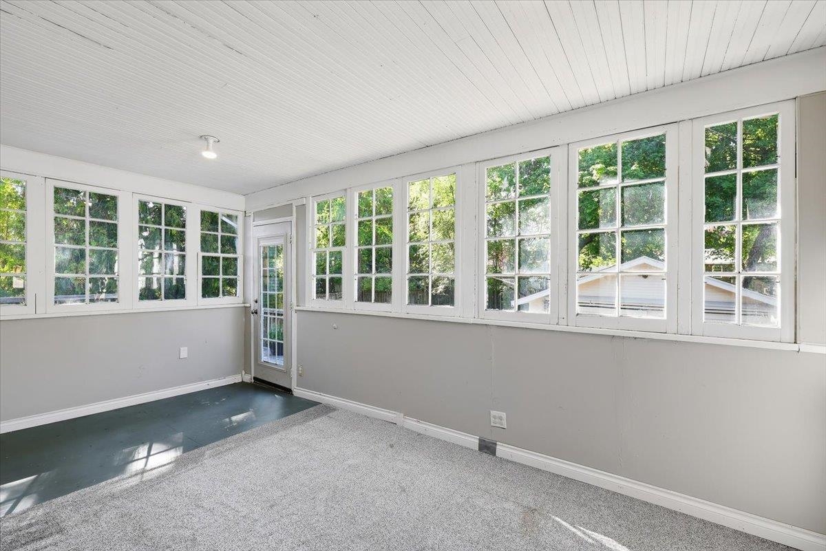 826 E 34th Ave - Photo 20