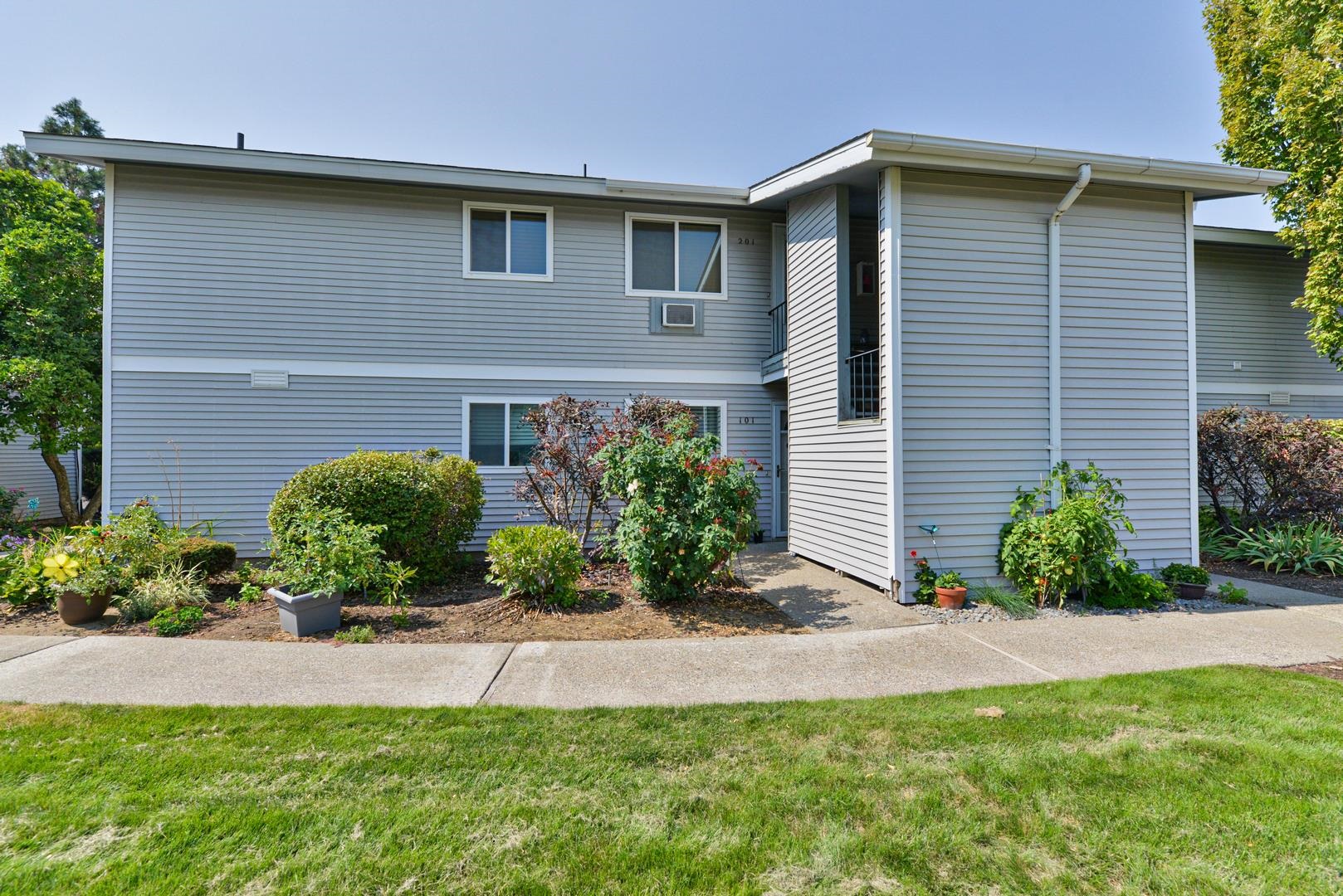4026 S Regal St - Photo 3
