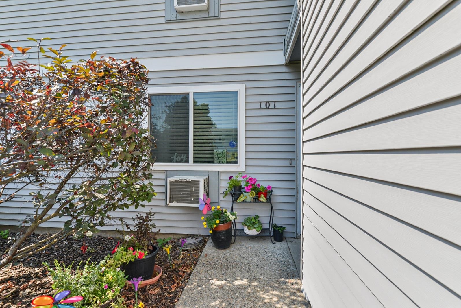 4026 S Regal St - Photo 4